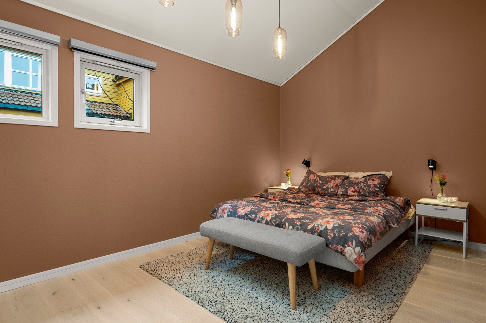 Hovedsoverommet ble oppusset i 2020, er på hele 15 kvm. Galleribilde