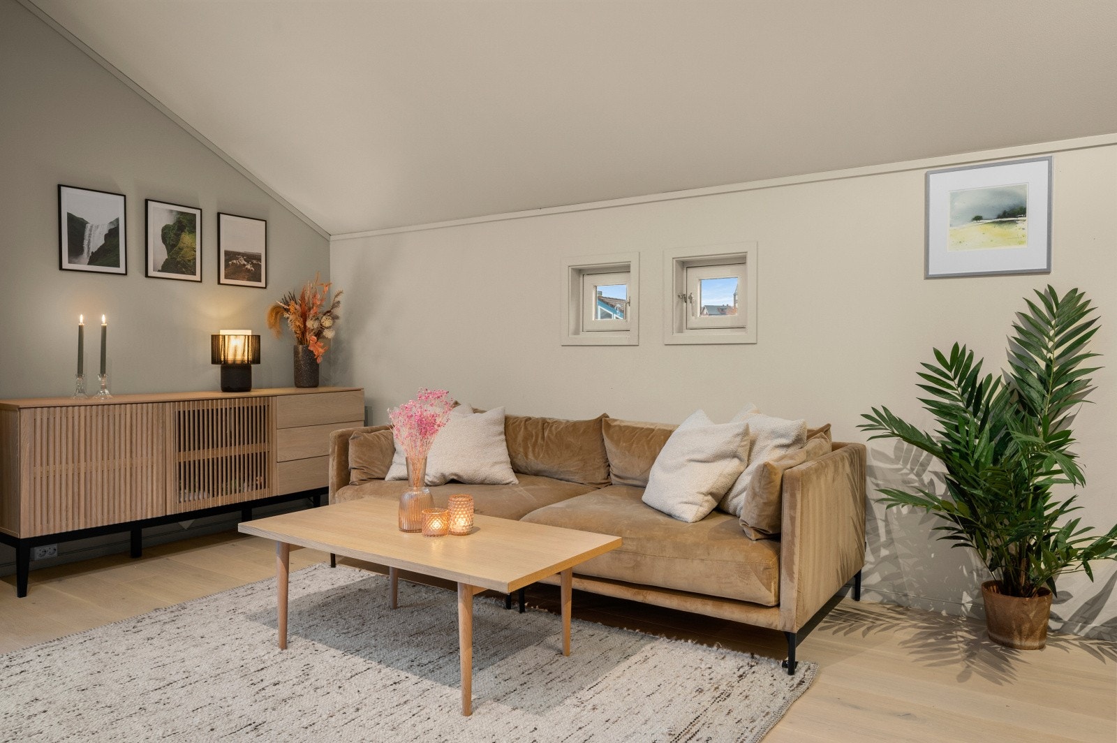 Plass til en god sofagruppe på stuen. Galleribilde