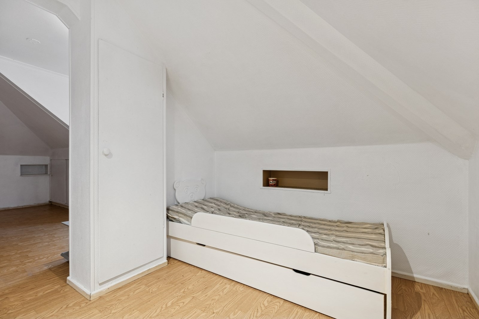 Soverom/alkove i del av lofstuen Galleribilde