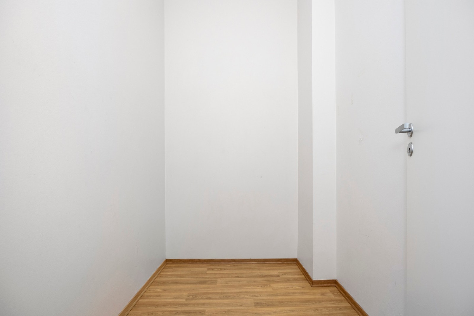 Praktisk innvendig bod. Det medfølger også en kjellerbod. Galleribilde