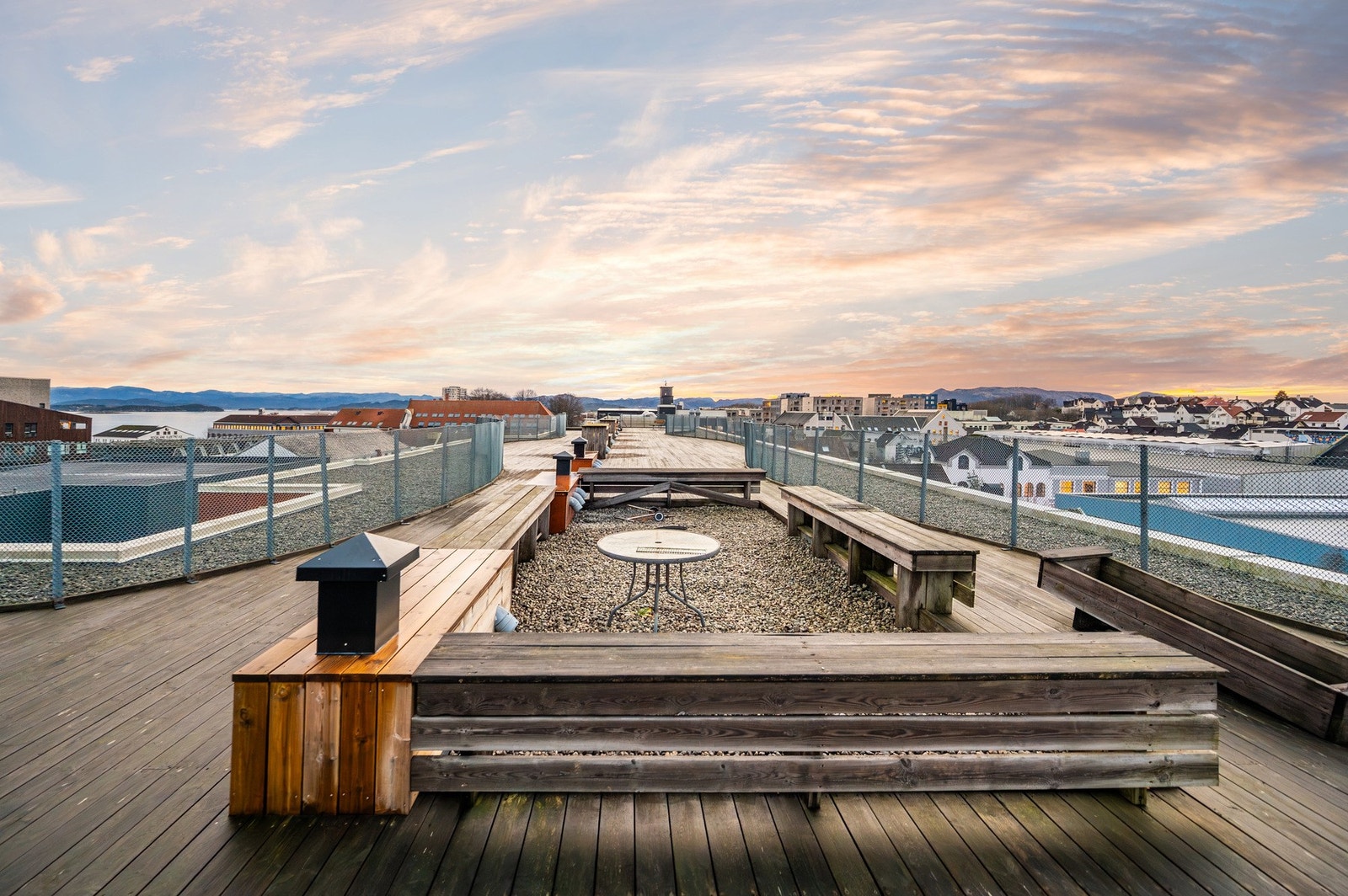 Felles takterrasse med gode solforhold og nydelig utsikt Galleribilde