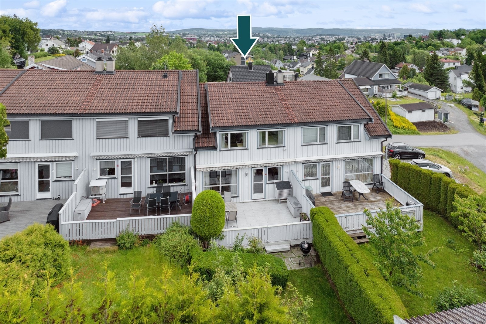 Rekkehus med integrert garasje med barnevennlig og attraktiv beliggenhet. Galleribilde