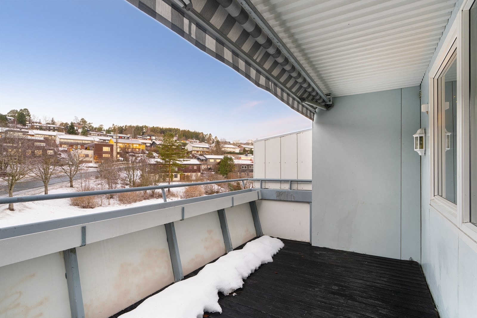 Leiligheten har en attraktiv beliggenhet i toppetasjen. Galleribilde