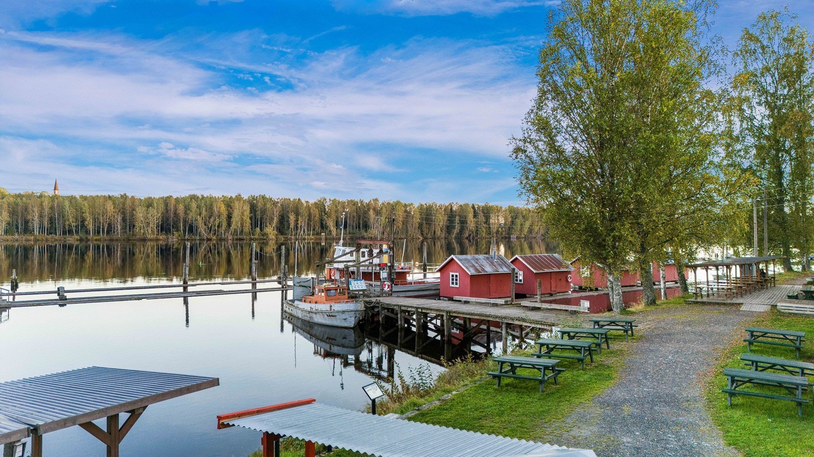 Området byr på vakre turstier langs elva, flotte naturområder og gode rekreasjonsmuligheter både sommer og vinter. Galleribilde