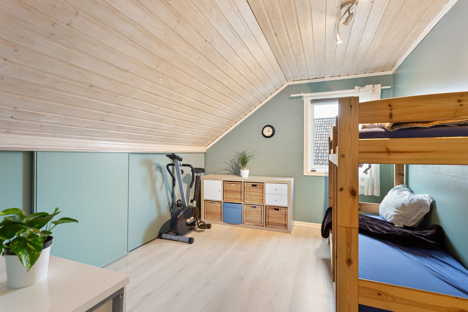 Soverom 3 med lagring i knevegg Galleribilde