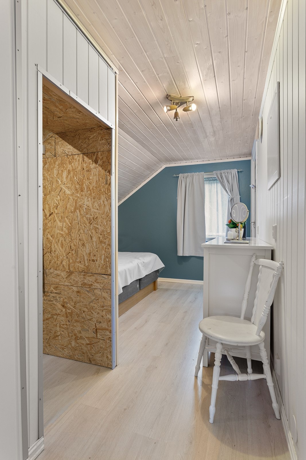 Soverom 1 har også adkomst til eget bad Galleribilde