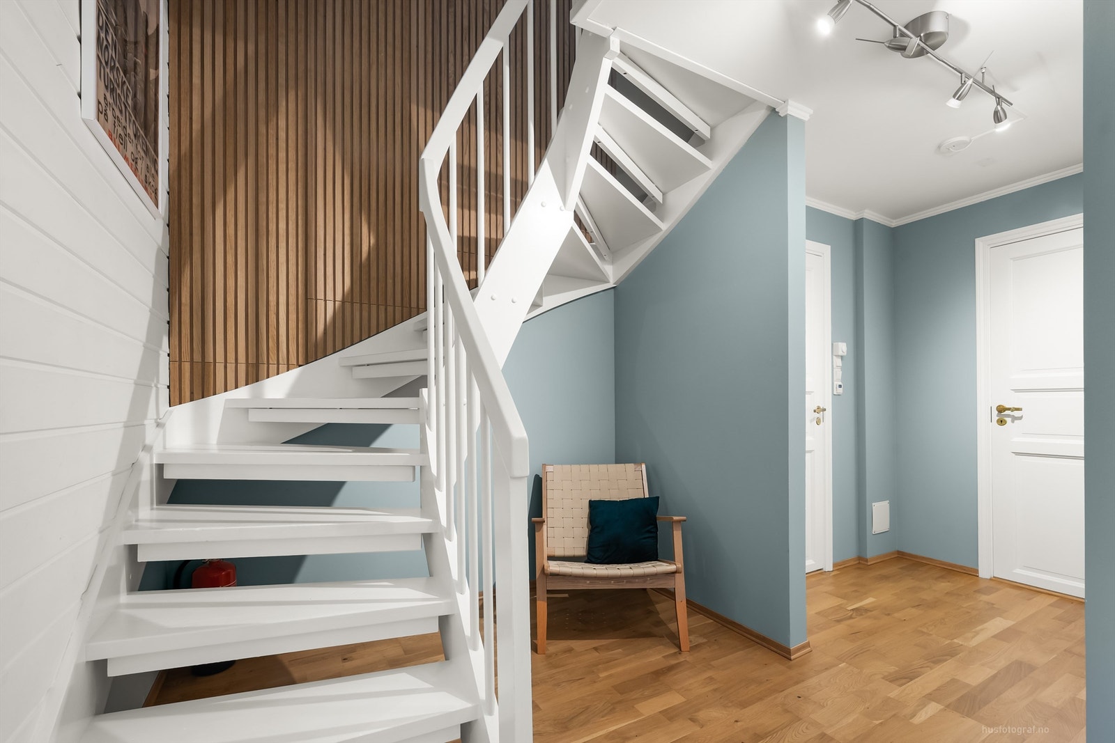 Gang i underetasjen med gulvvarme Galleribilde