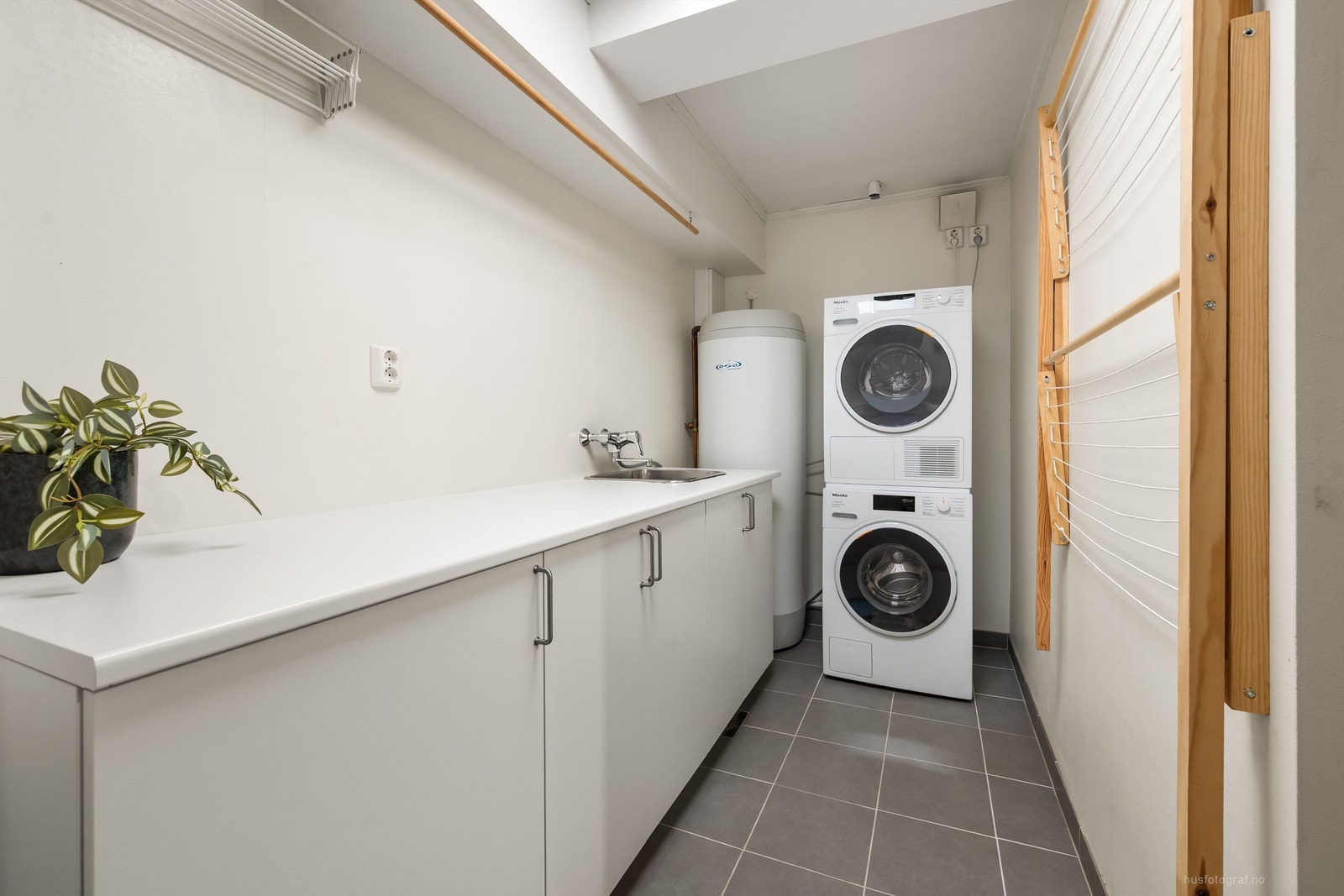 Vaskerommet ble oppgradert med nye overflater og innredning i 2014/2019 - Rommet er opprinnelig bod Galleribilde