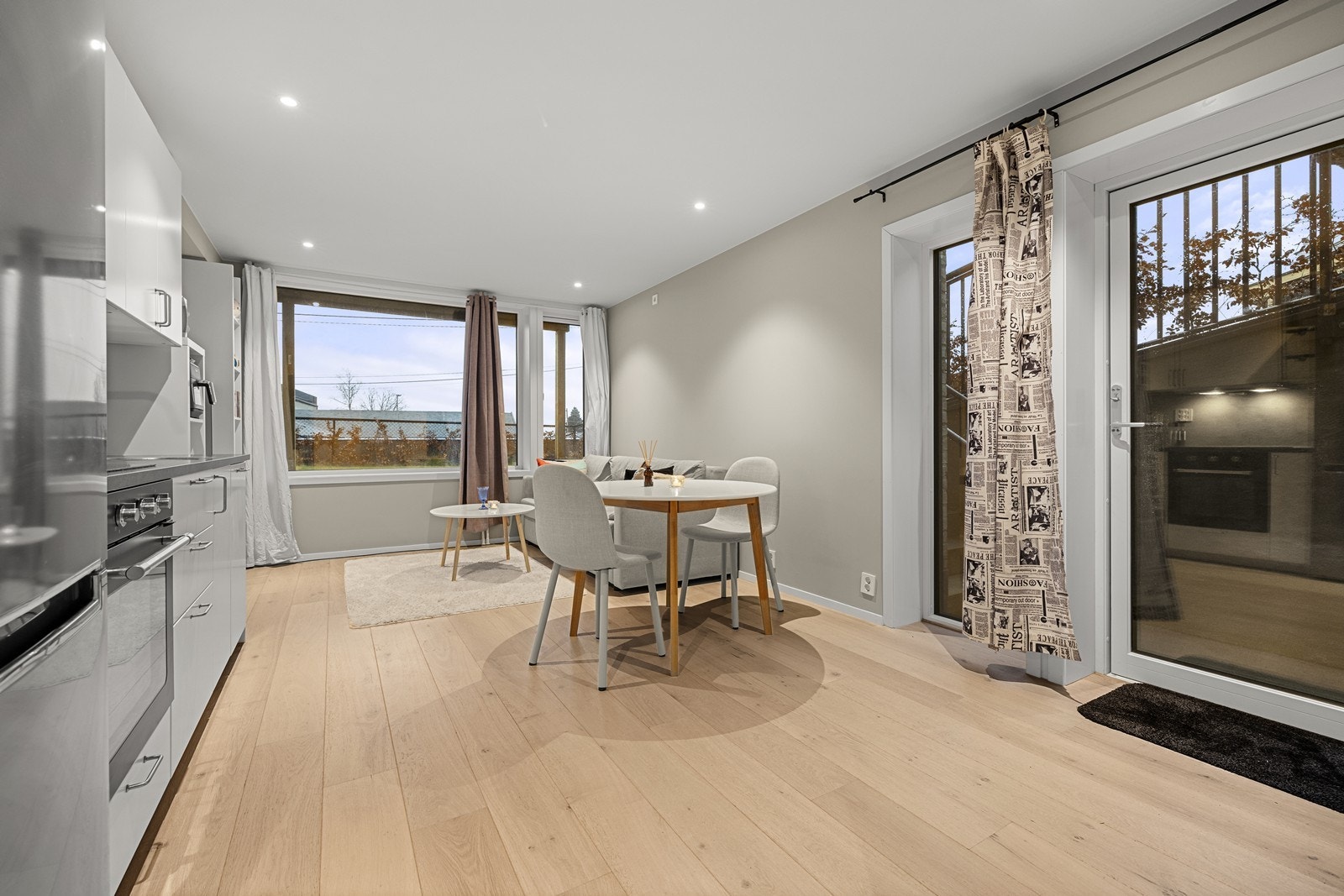 Dette er en arealeffektiv hybel med plass til det meste. Galleribilde