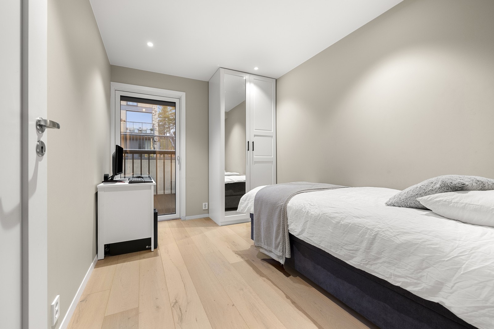 Rommene er enkle å møblere og egner seg godt som både barnerom, gjesterom eller kontor etter behov. Galleribilde