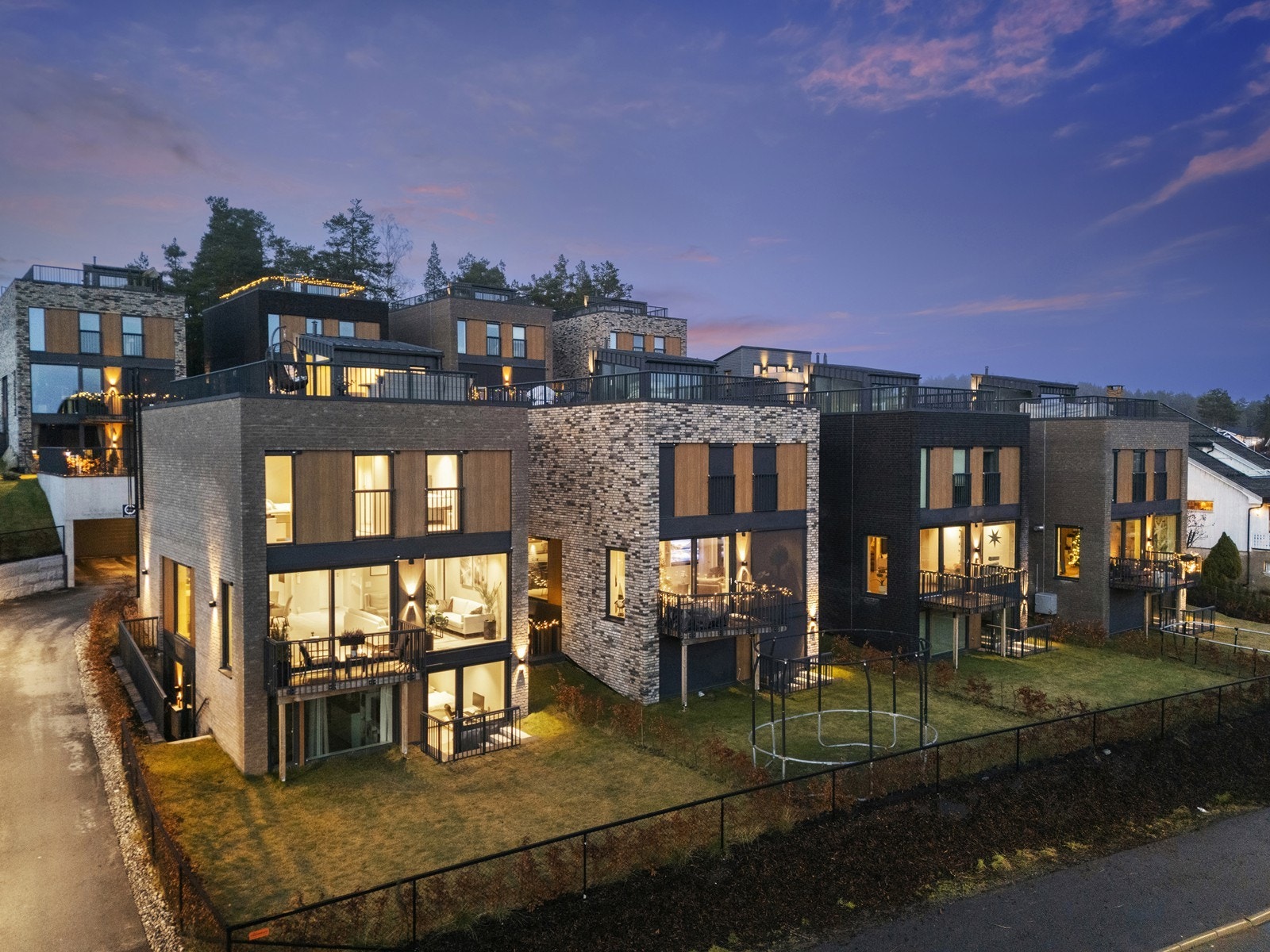 Dagligvarehandelen gjøres enkelt hos Coop Mega eller Kiwi på Fjellhamar. Galleribilde