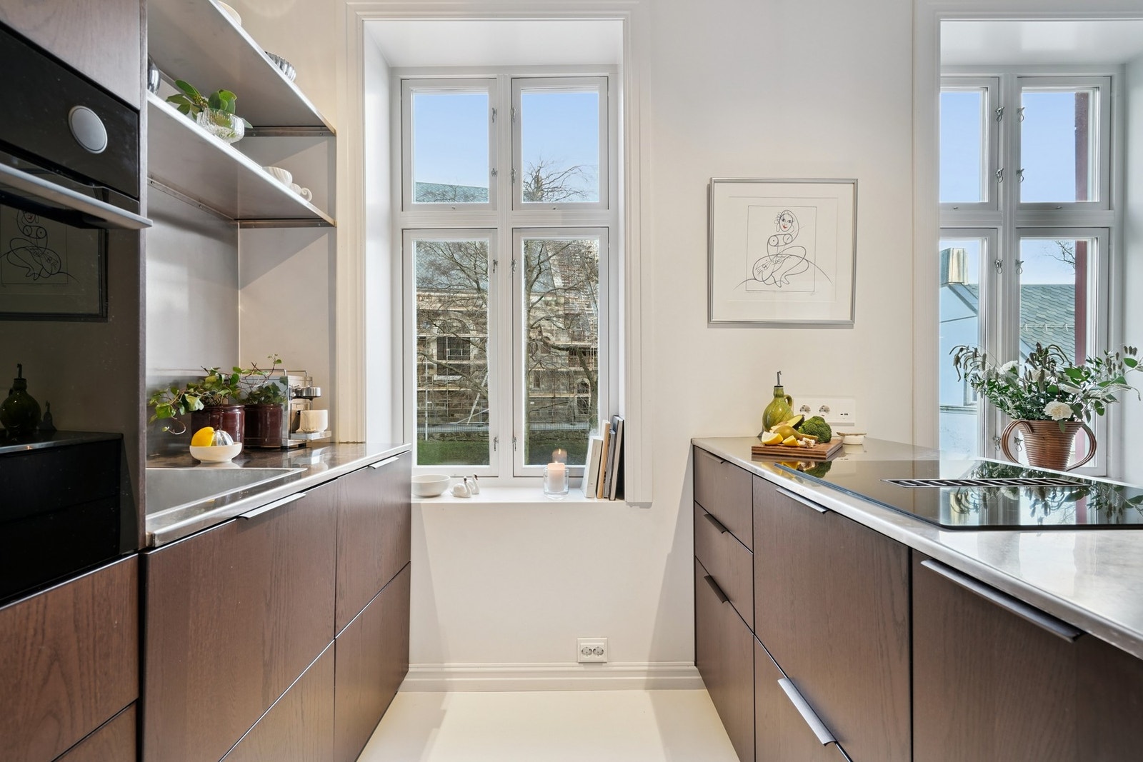 Det er godt med skap- og skuffeplass. Galleribilde