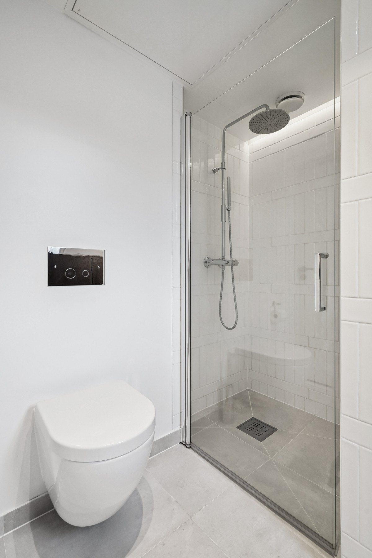 Vegghengt toalett - Galleribilde