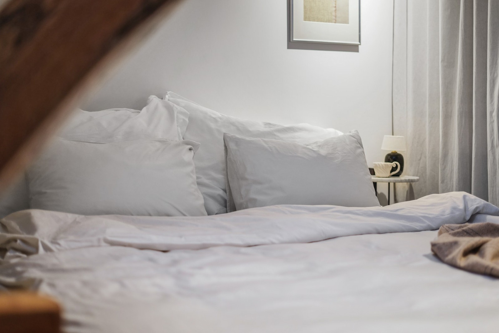 Soverom med hotellfølelse og plass til både hvile og hverdagsluksus. Galleribilde