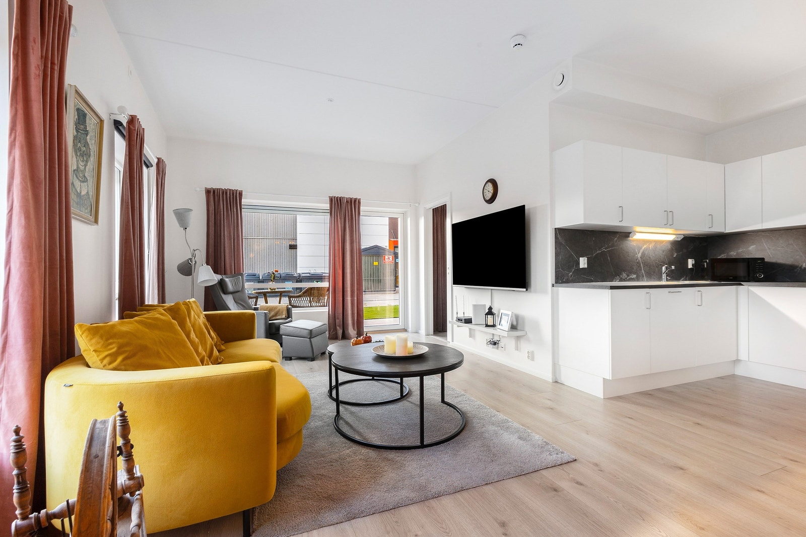 Leiligheten har en arealeffektiv planløsning med en gjennomgående god standard Galleribilde