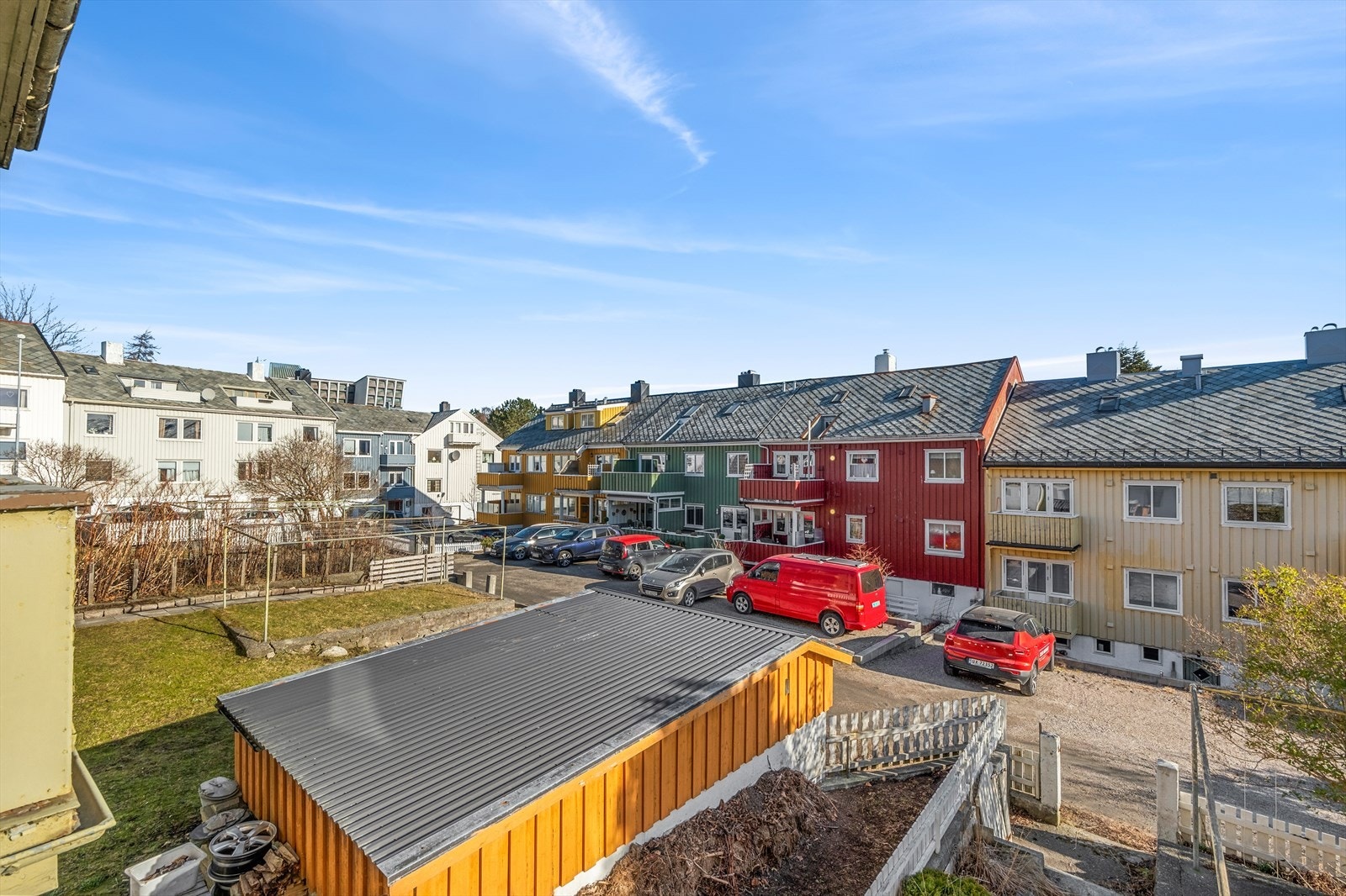 Bakgård Galleribilde