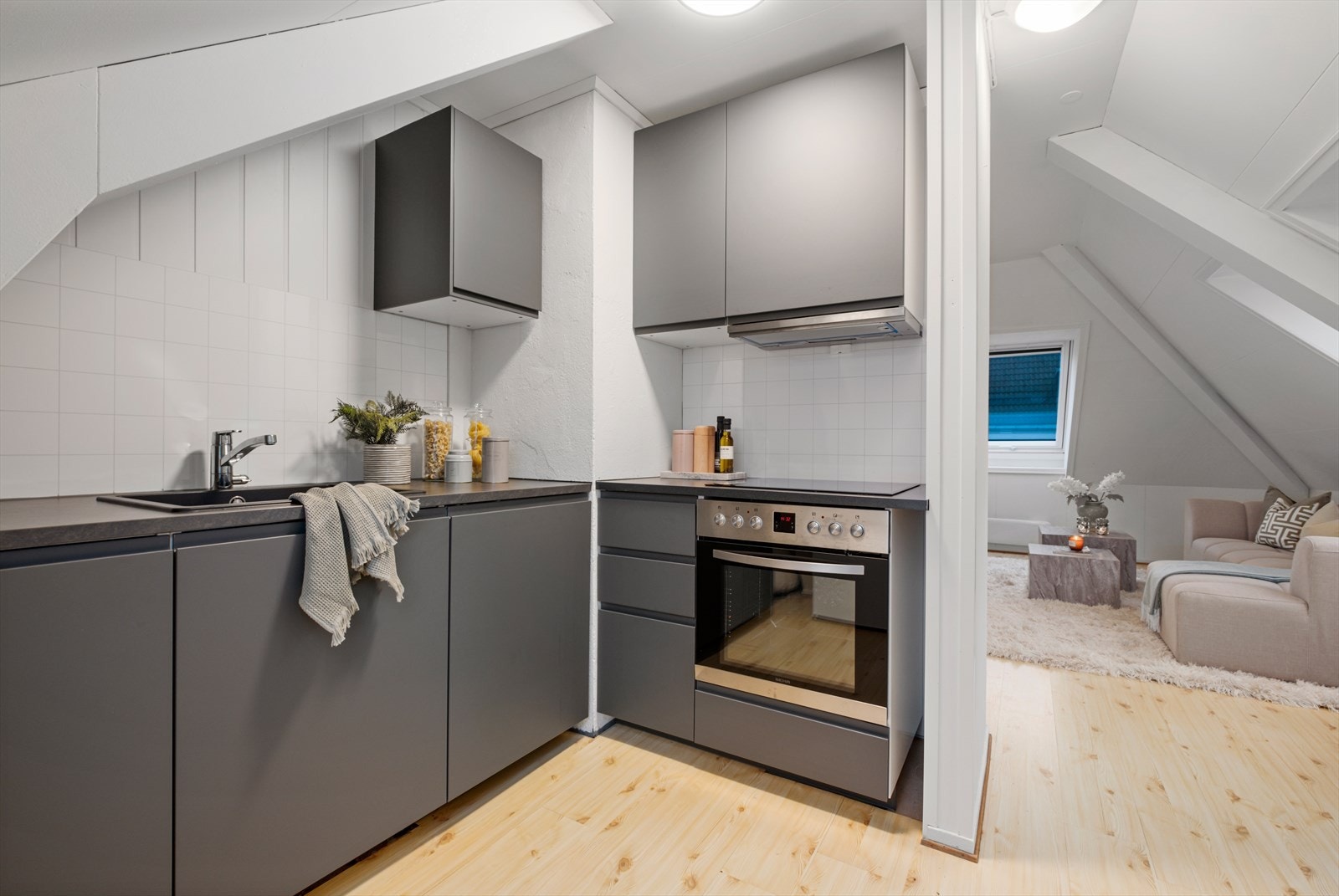 Kjøkkenet er vurdert til TG1 av takstmann, og fremstår i pen teknisk stand. Galleribilde