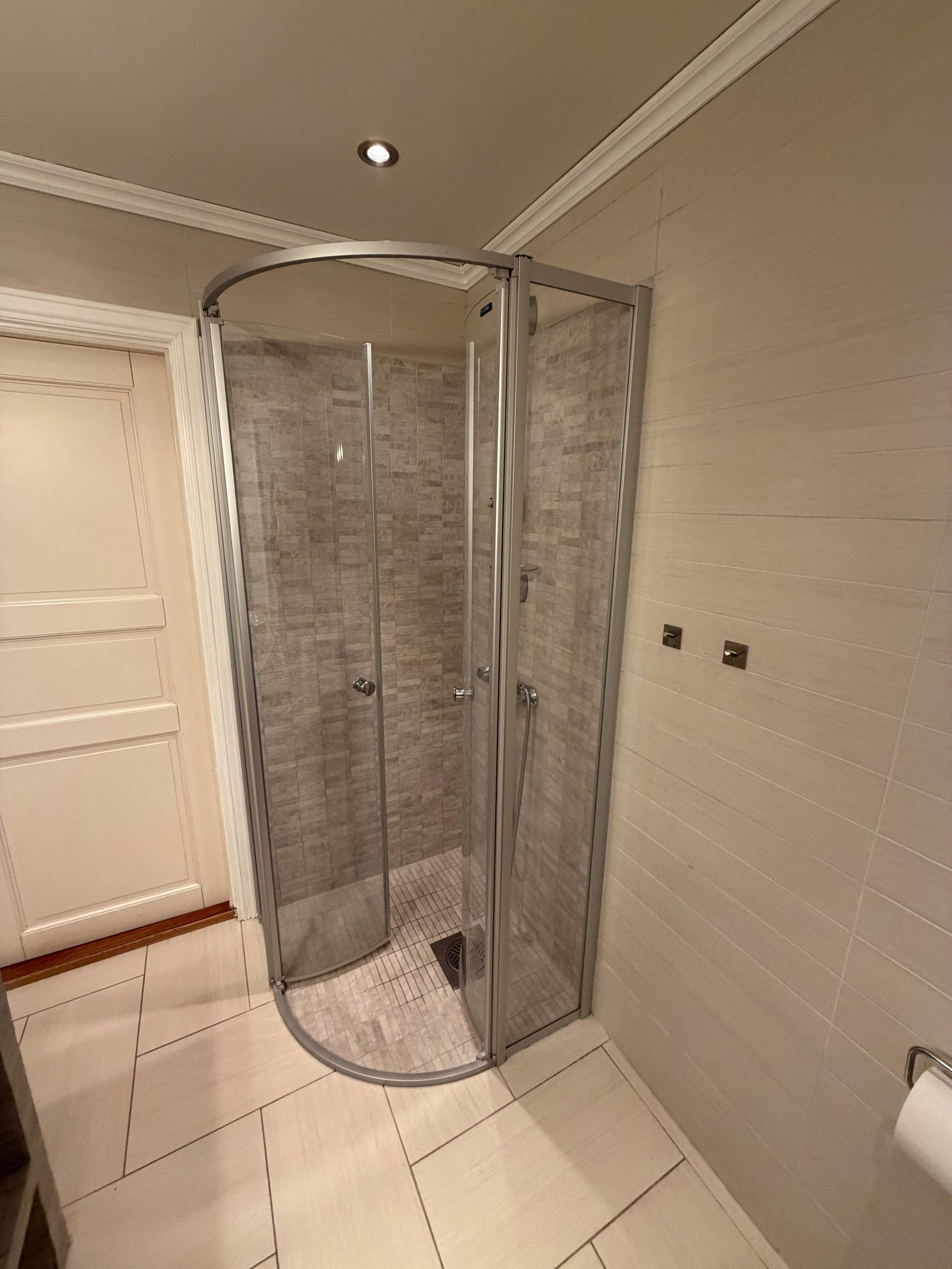 Dusj på bad Galleribilde