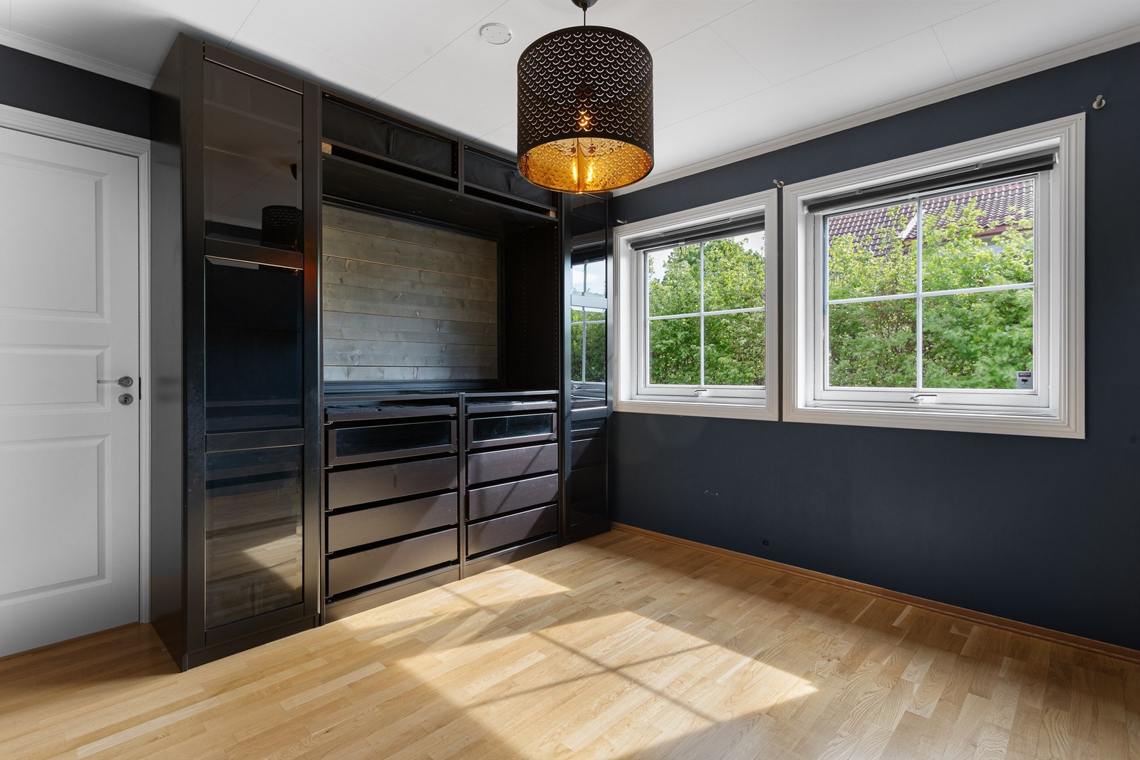 Soverom 4 med romslig garderobeløsning Galleribilde