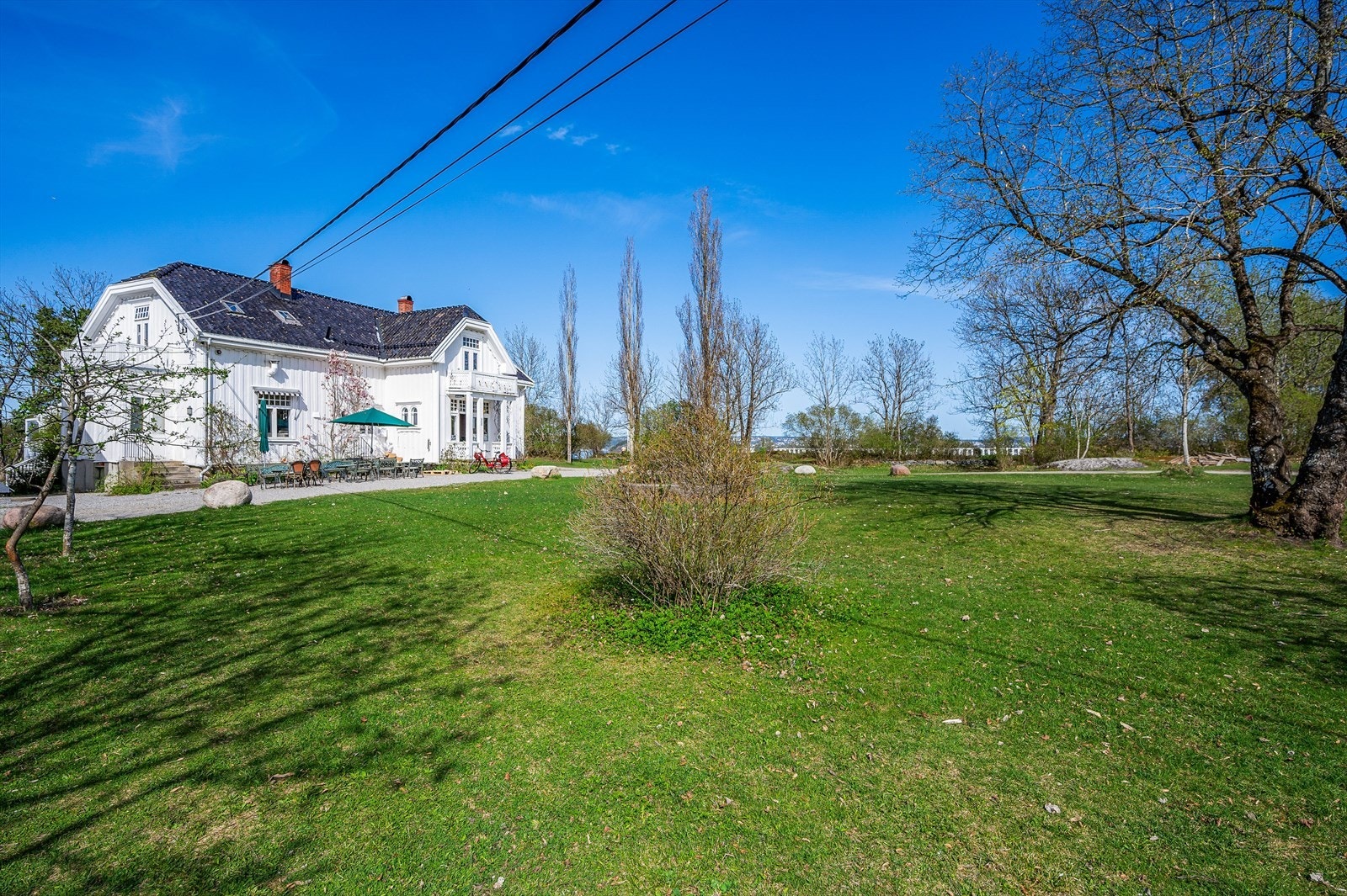 Hellviktangen kunstkafé Galleribilde