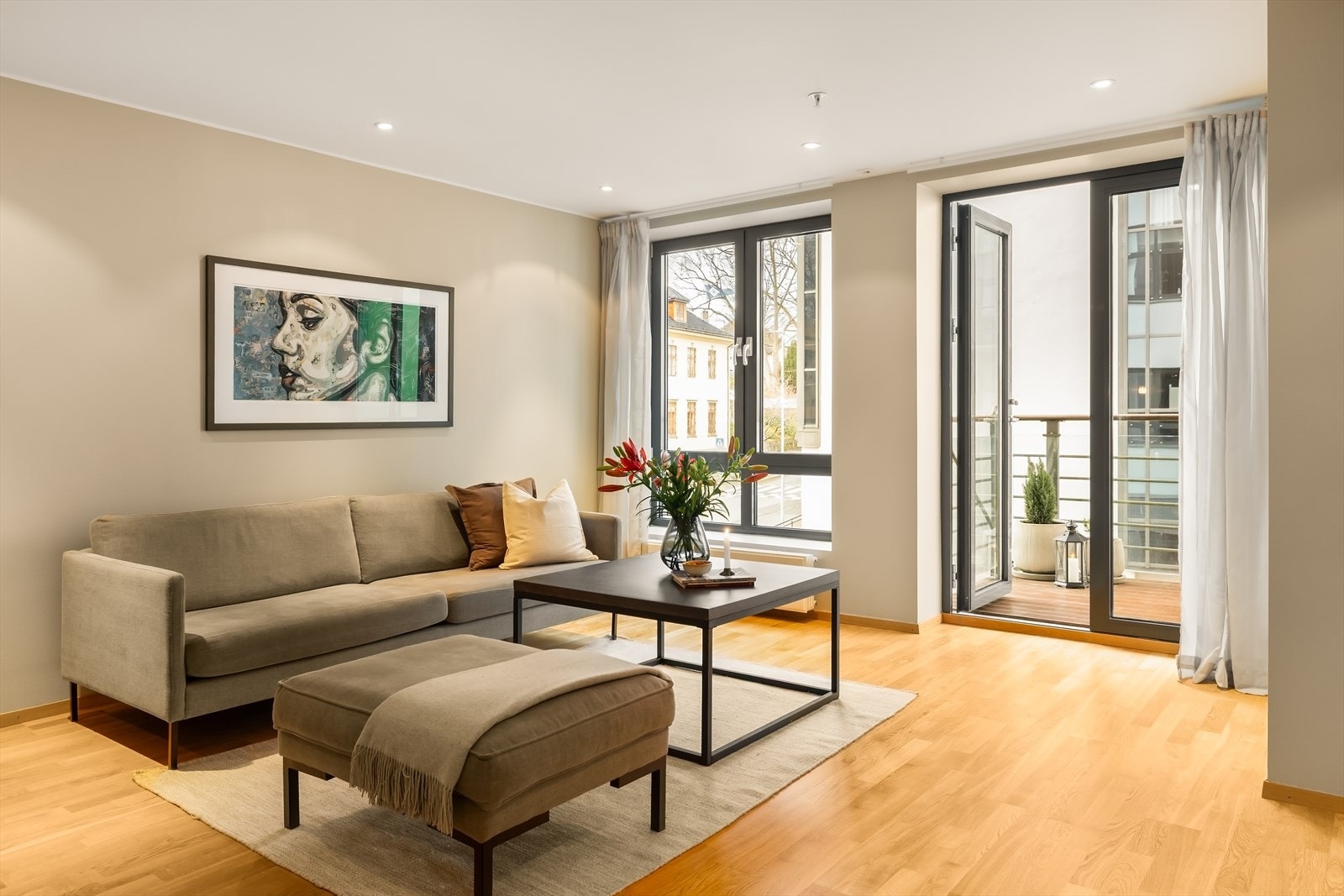 Velkommen til Kalfarveien 74A, presentert av Martin Høgøy Bjørkbom v/ Eiendomsmegler Norge! Galleribilde