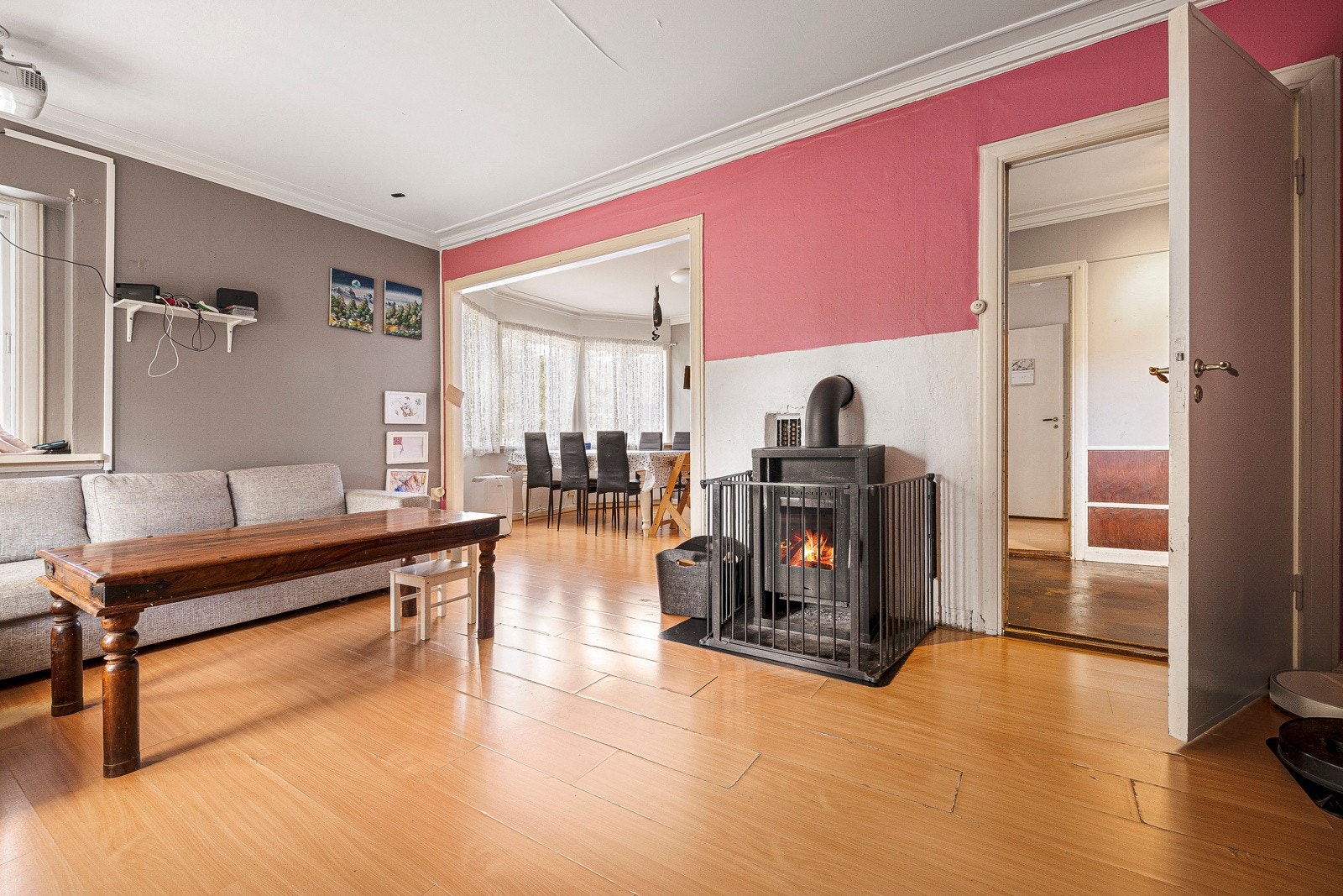 Stue 1-etg. Galleribilde