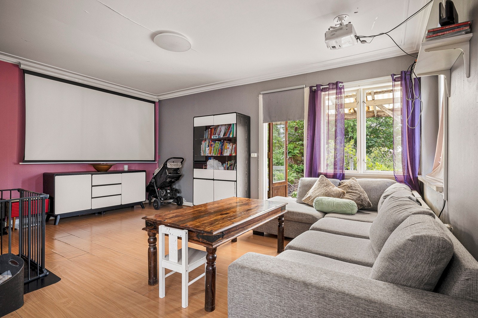 Stue 1-etg. Galleribilde