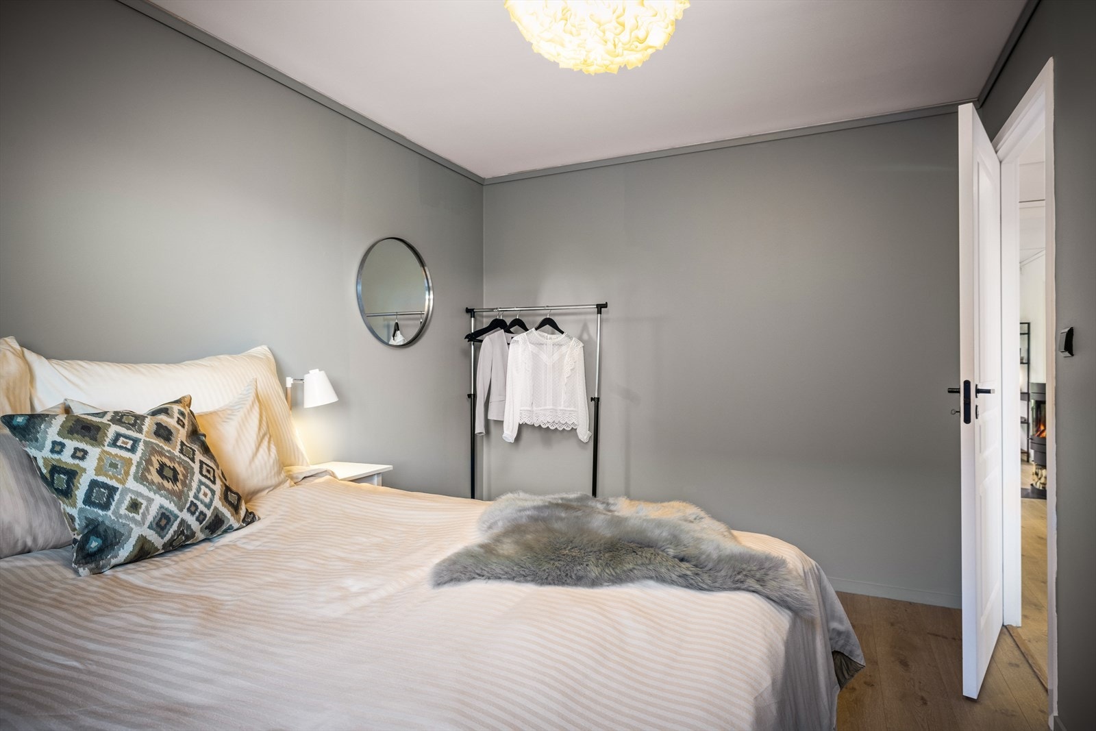 Rommet måler 10,5 kvm Galleribilde