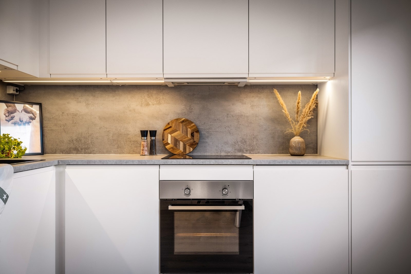 Alt av integrerte hvitevarer følger med Galleribilde