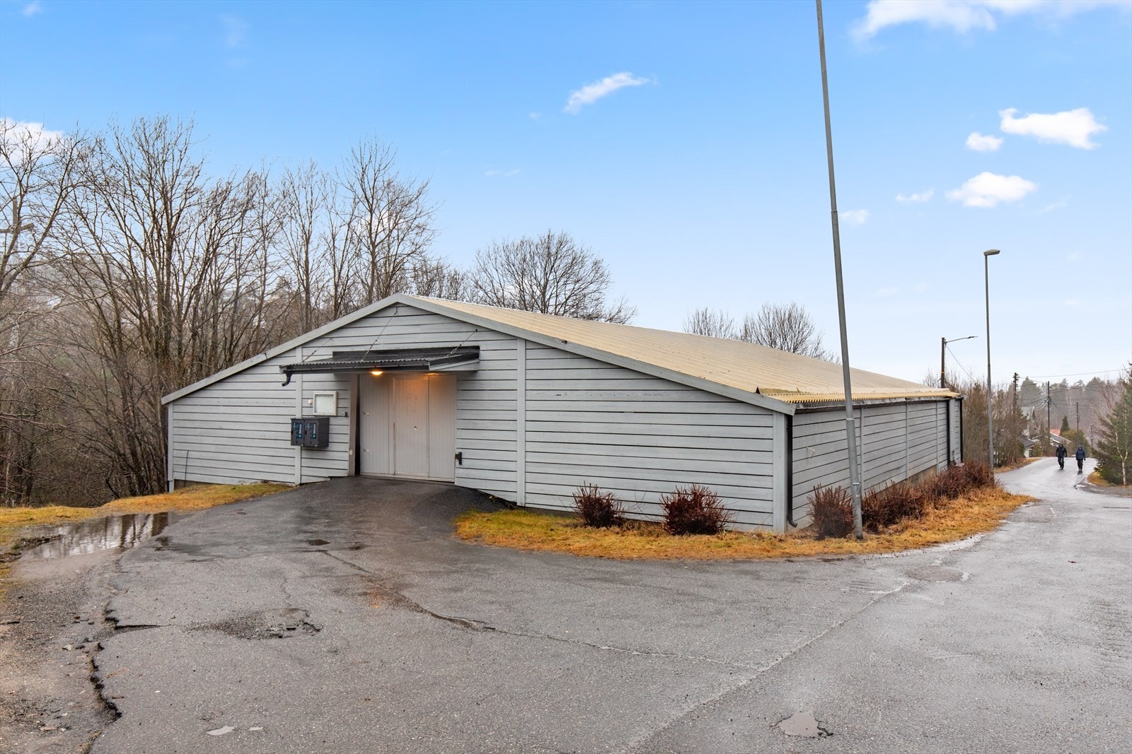 Det medfølger parkeringsplass i felles garasjeanlegg. Galleribilde