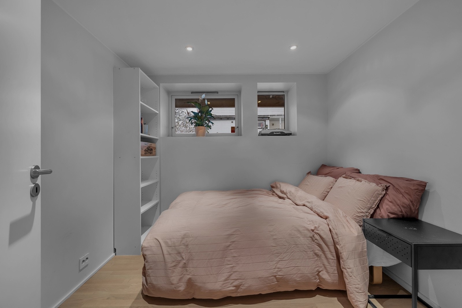 Begge soverommene er av fin størrelse, mellom 6 og 8m2 Galleribilde