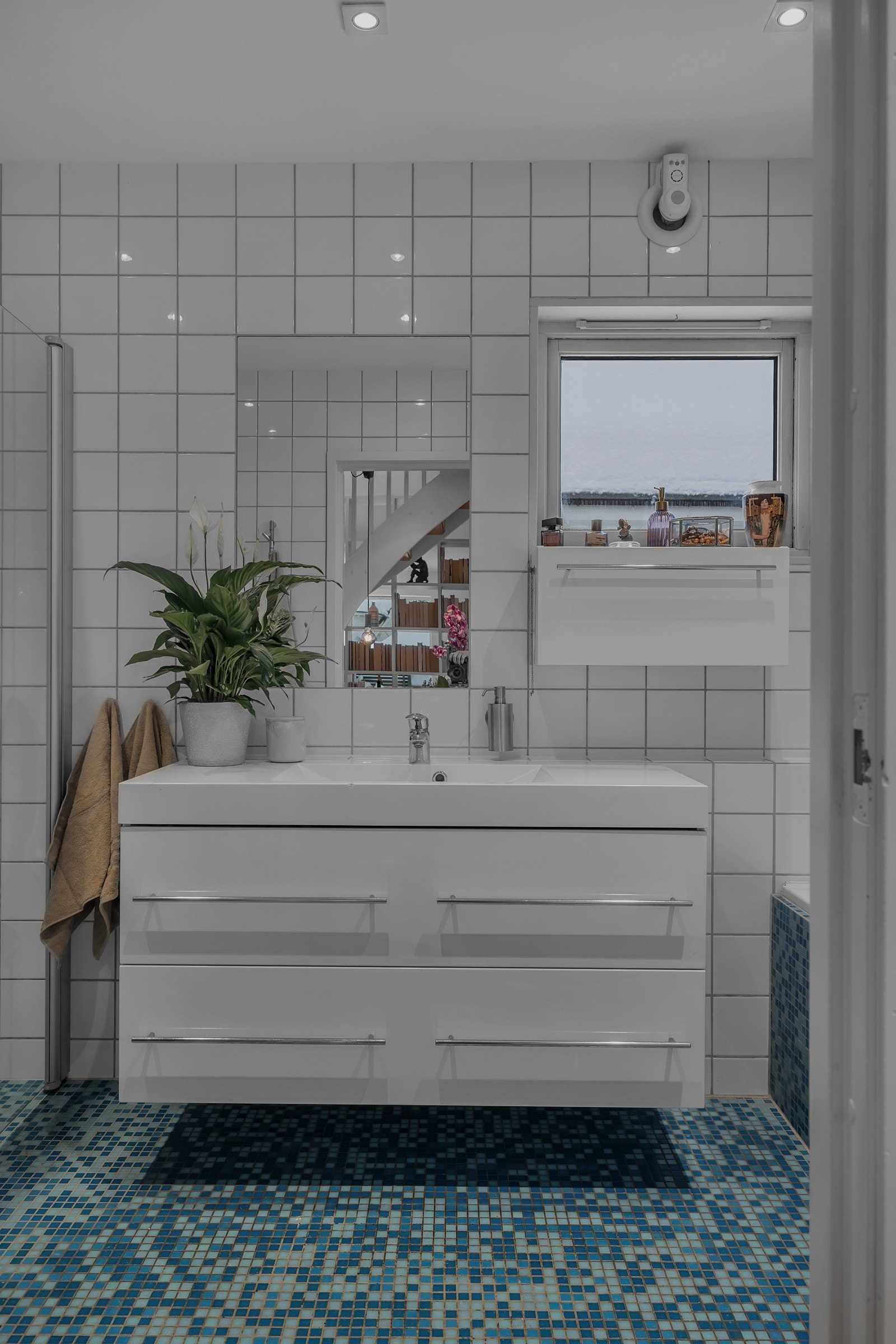 O.L. Aunes Gate 3 byr på 2 komplette bad og eget vaskerom Galleribilde