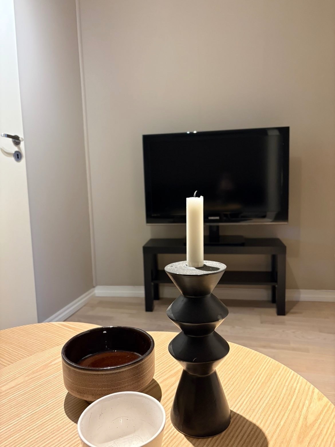 Stue med tv Galleribilde