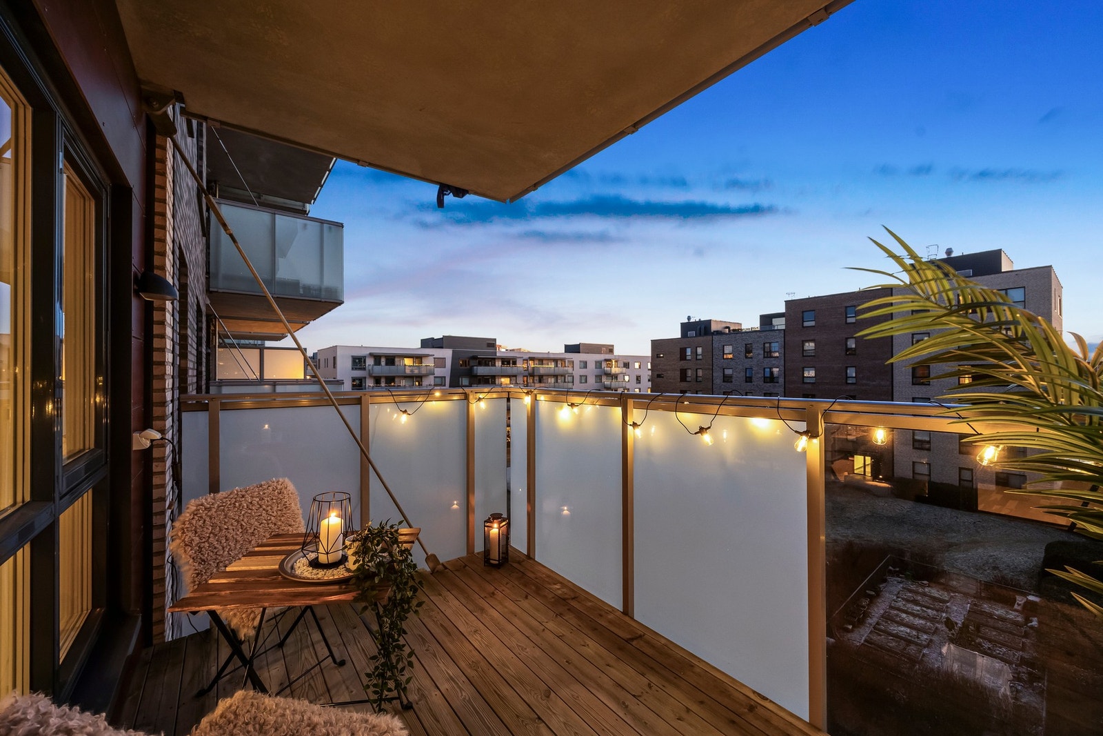 Sydvendt balkong på 7 kvm og masse av sol året rundt! Galleribilde