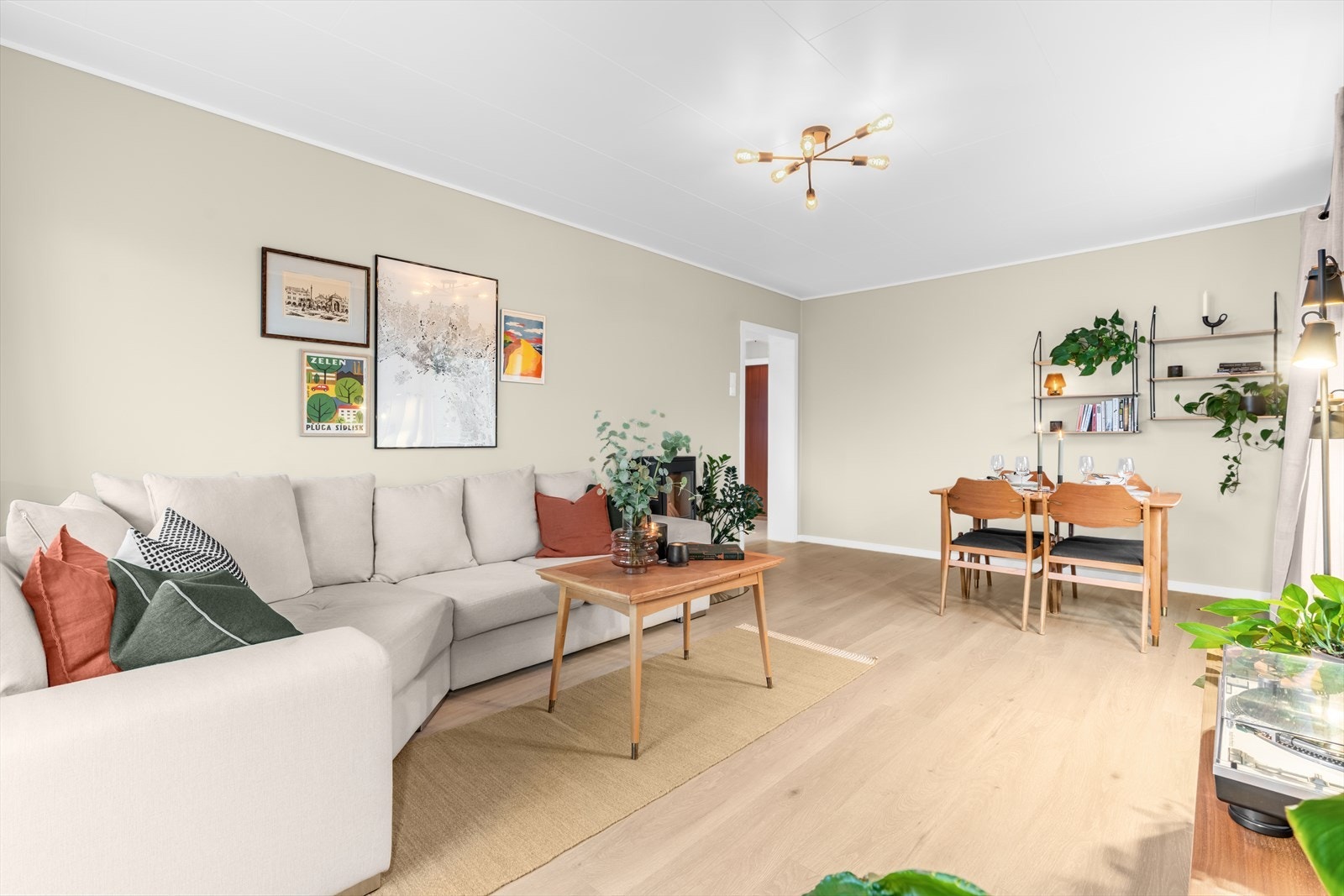 Bergkrystallen 14 (23).jpg Galleribilde