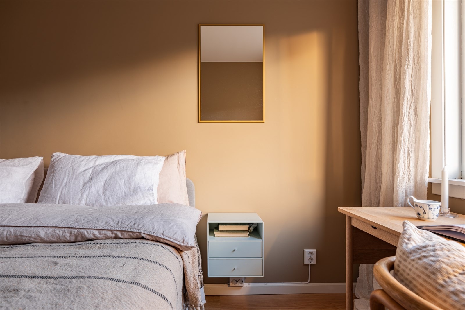 Behagelige fargevalg skaper en rolig atmosfære. Galleribilde