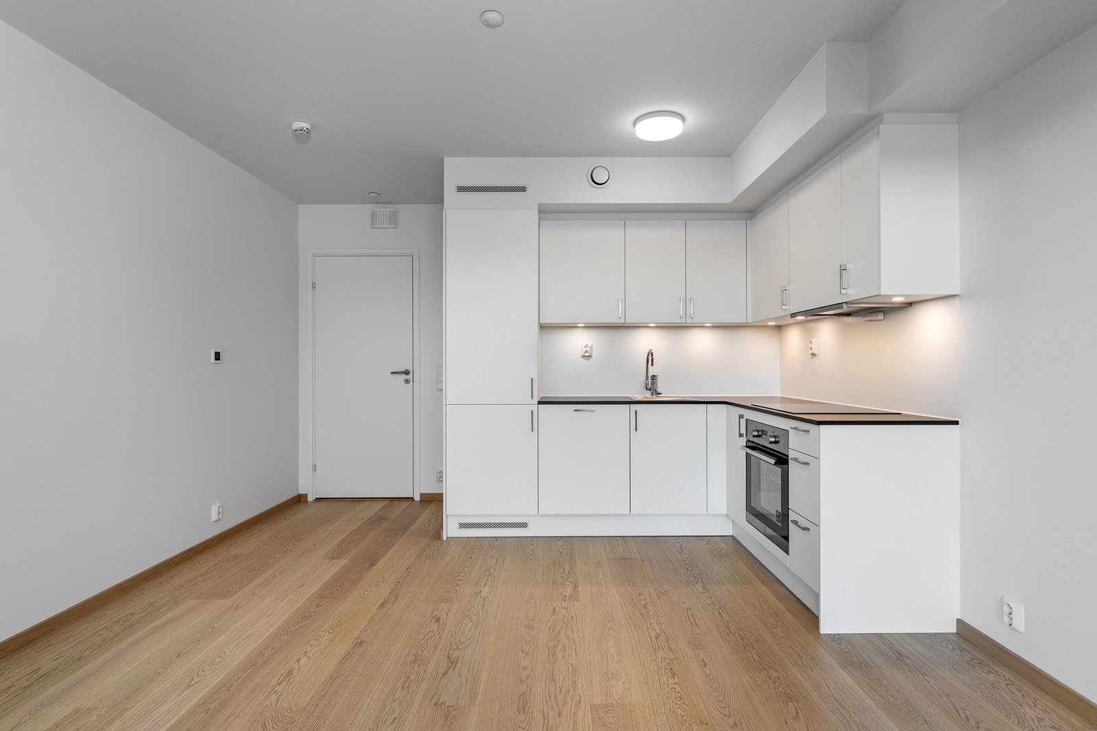 Leiligheten har en gjennomført høy standard Galleribilde