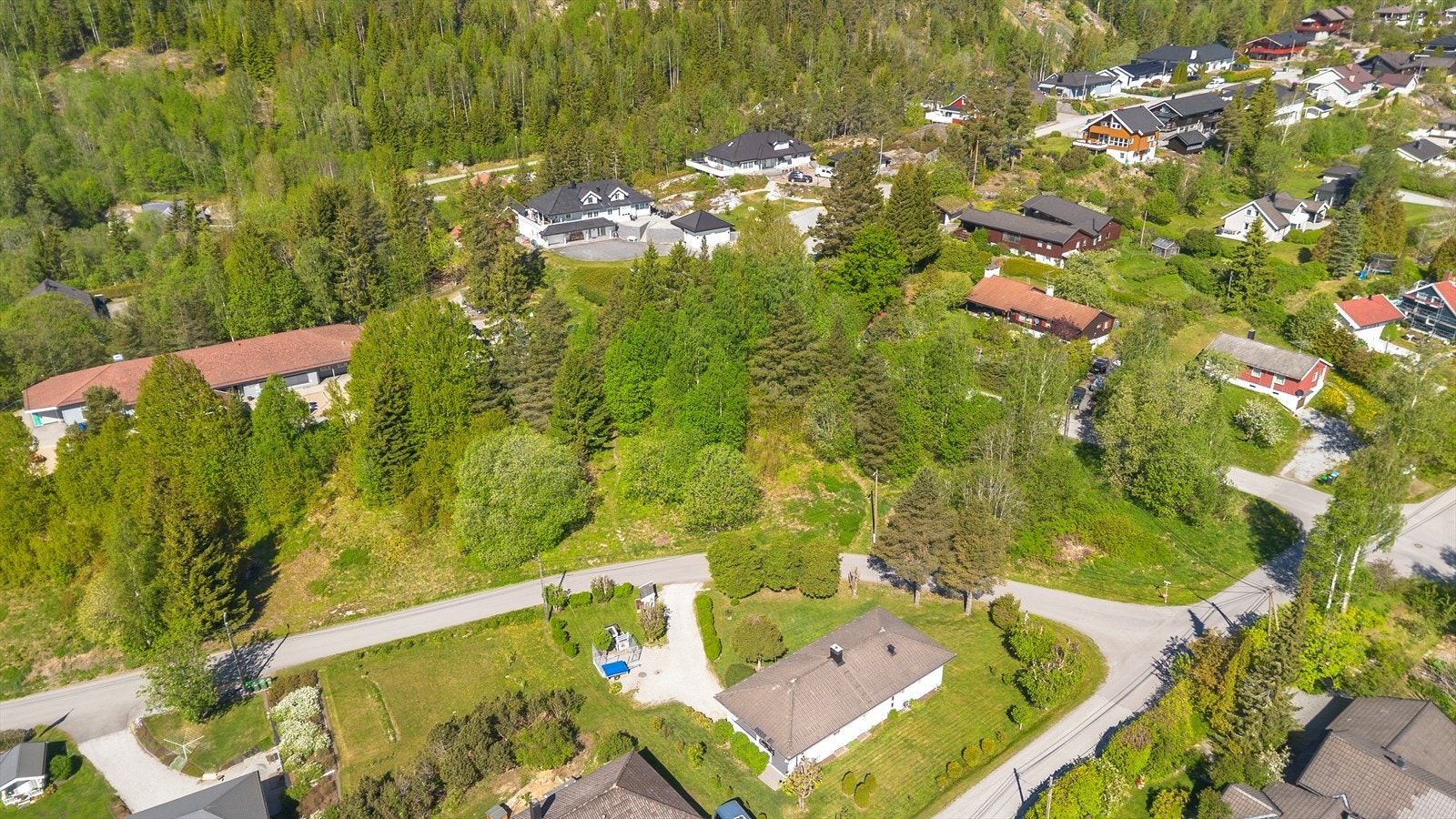 Velkommen til Dalhaugveien 29B og C, og Dalhaugveien 29D og E - presentert av EiendomsMegler 1! Galleribilde