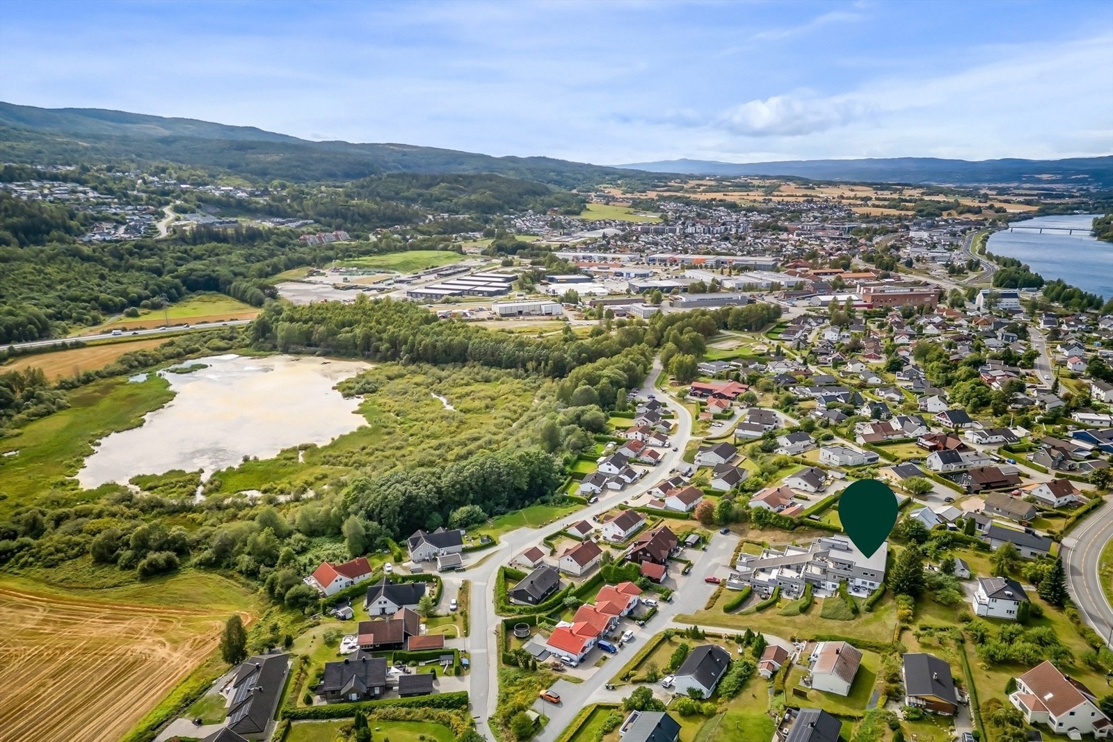 Kort vei til flere servicetilbud og dagligvarebutikk Galleribilde