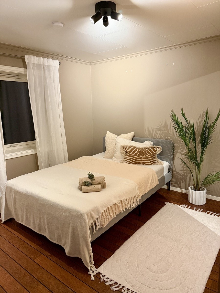 Soverom 1 - 12 kvm - Ledig/available Galleribilde