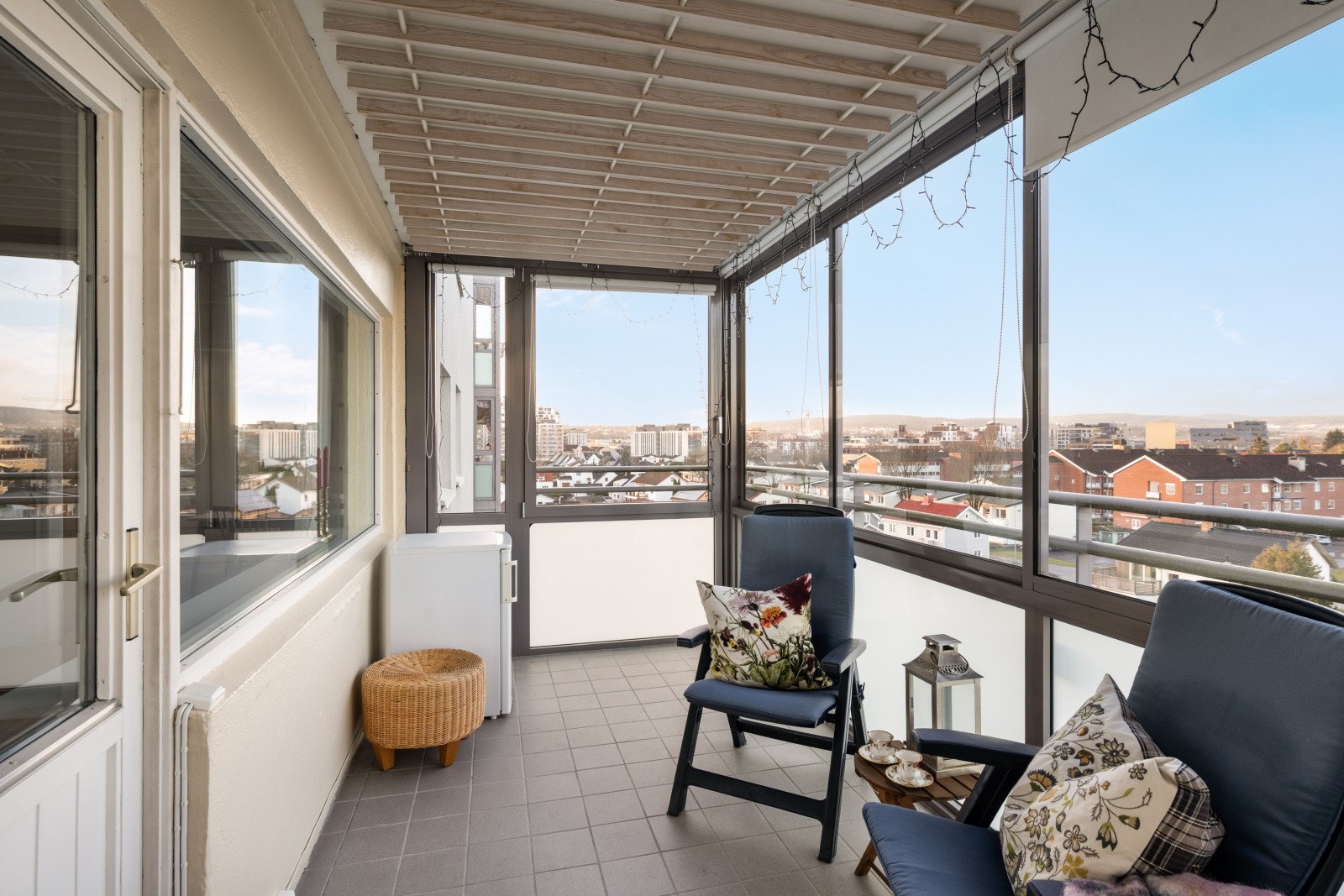 Øvre glassrekke kan åpnes etter behov Galleribilde