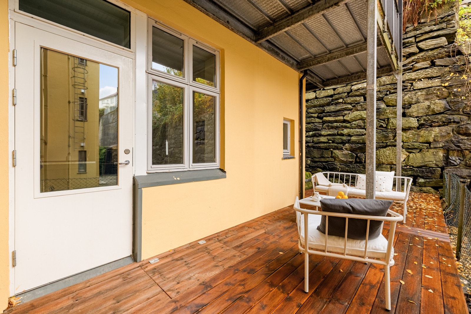 Her er det god plass til å møblere med en koselig sittegruppe. Galleribilde