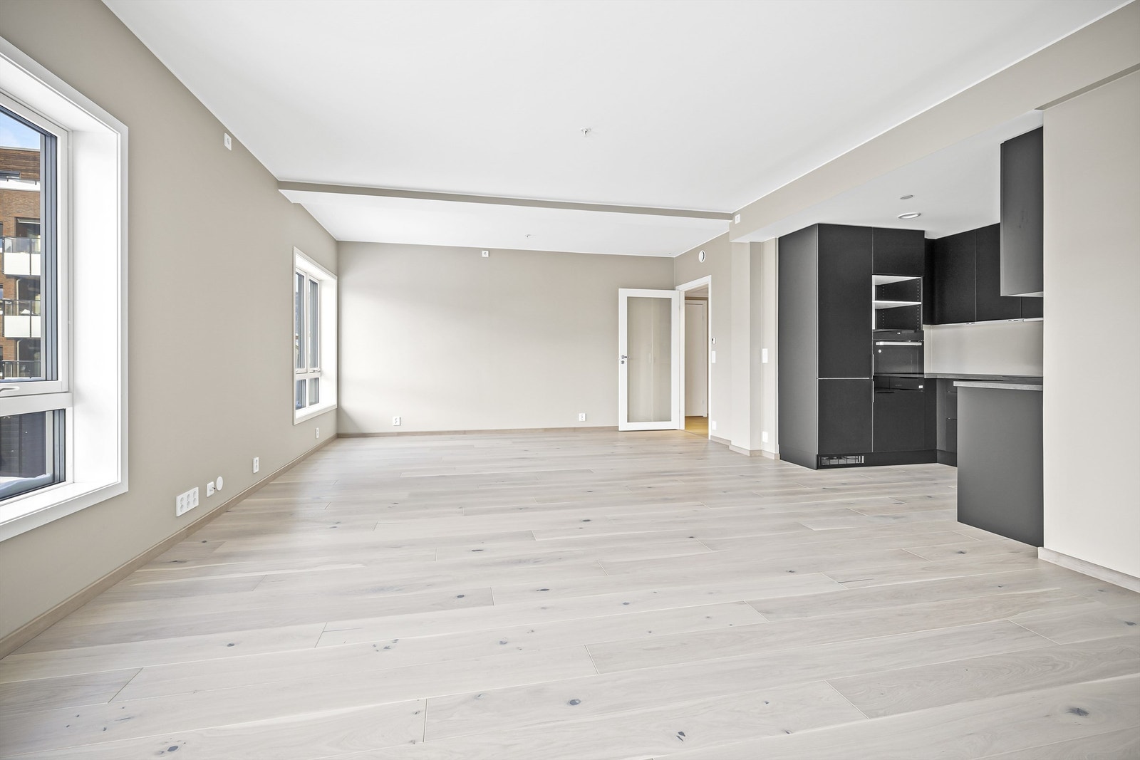 Stilren 1-stavs parkettgulv i leiligheten Galleribilde