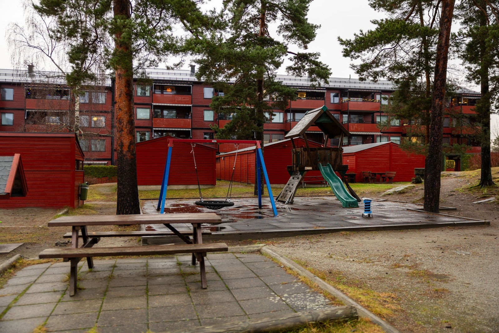 Flotte fellesområder med lekeapparater. Galleribilde