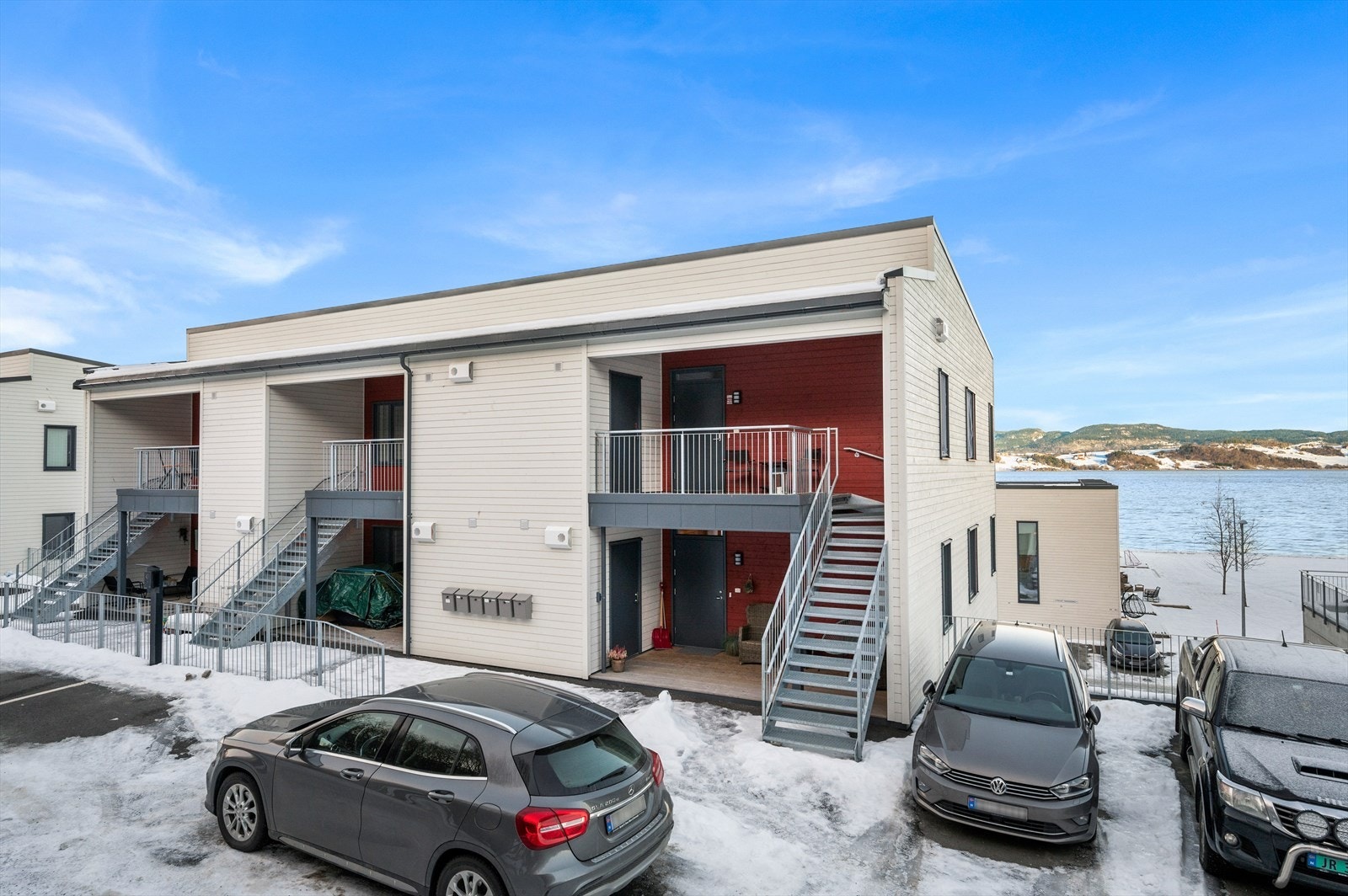 Ved inngangen er det bod på 5 m². Galleribilde