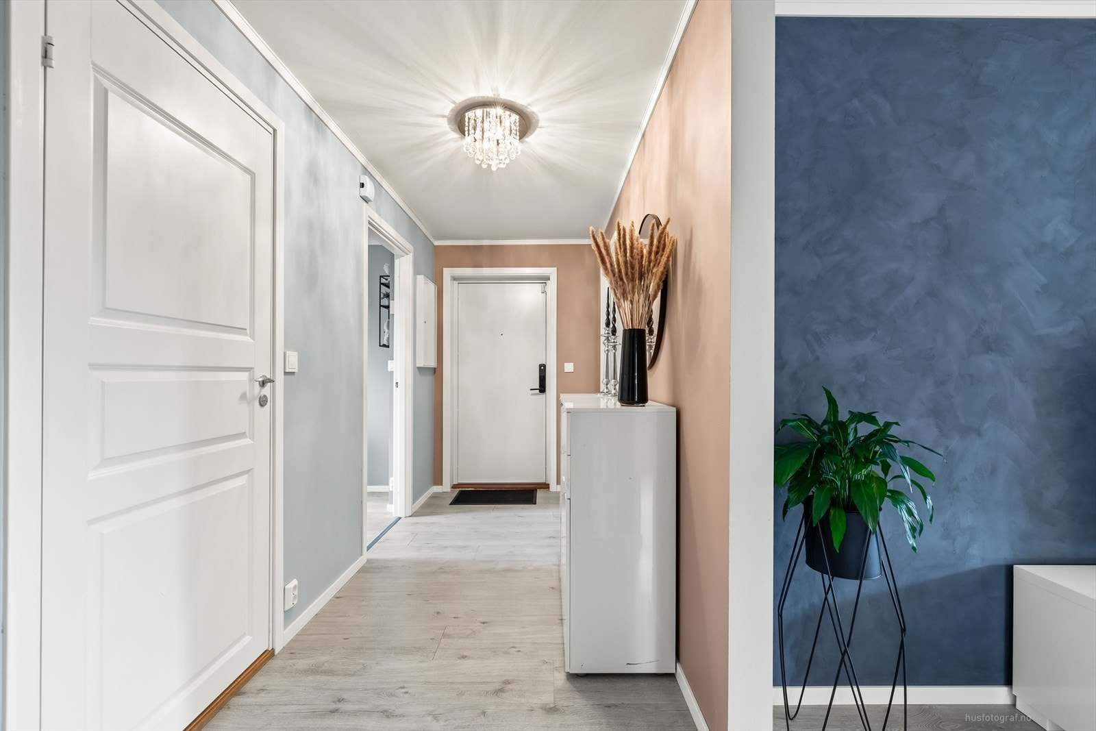 Boligen er oppusset i senere år . Galleribilde