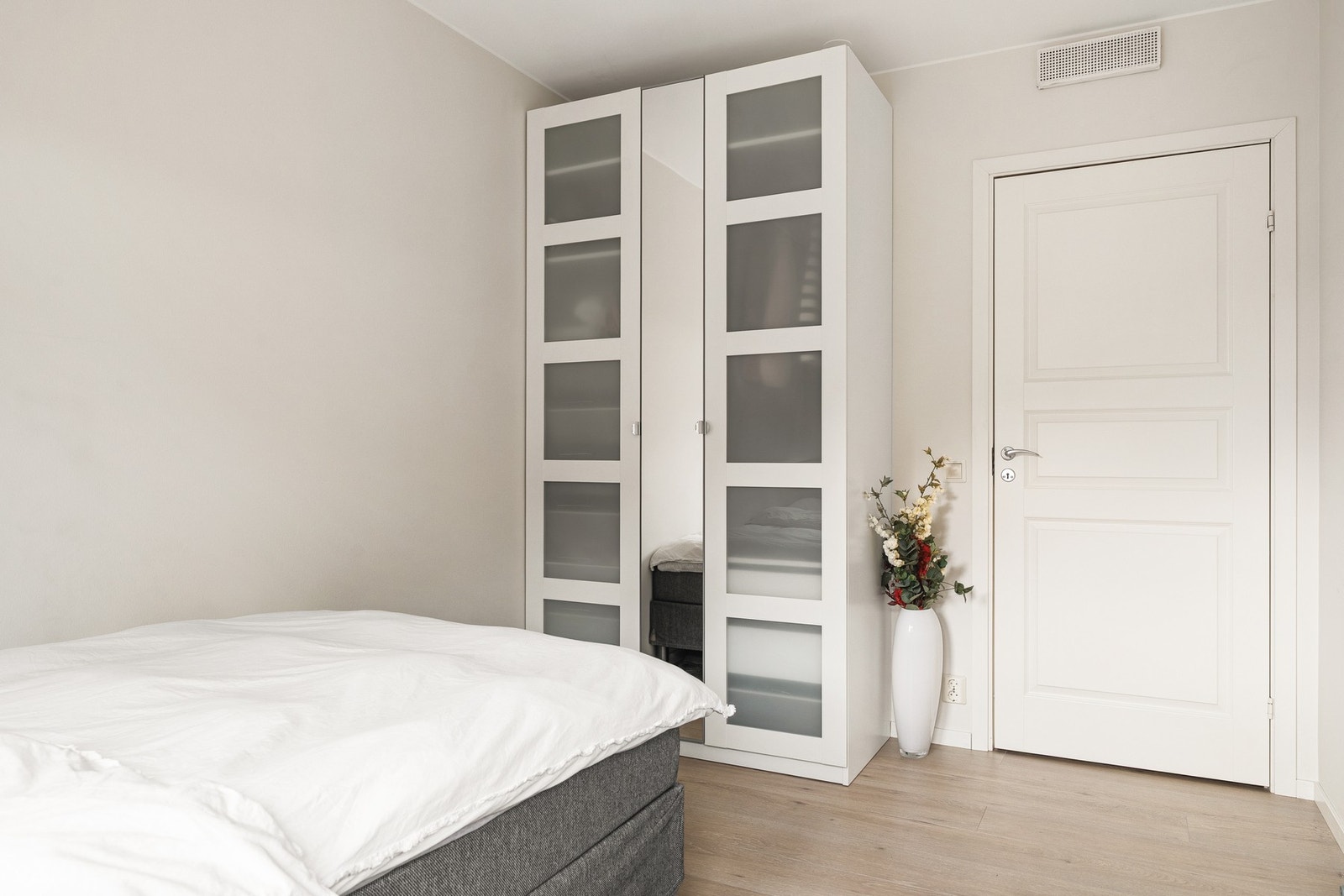 Her også god plass til dobbeltseng og garderobe. Galleribilde