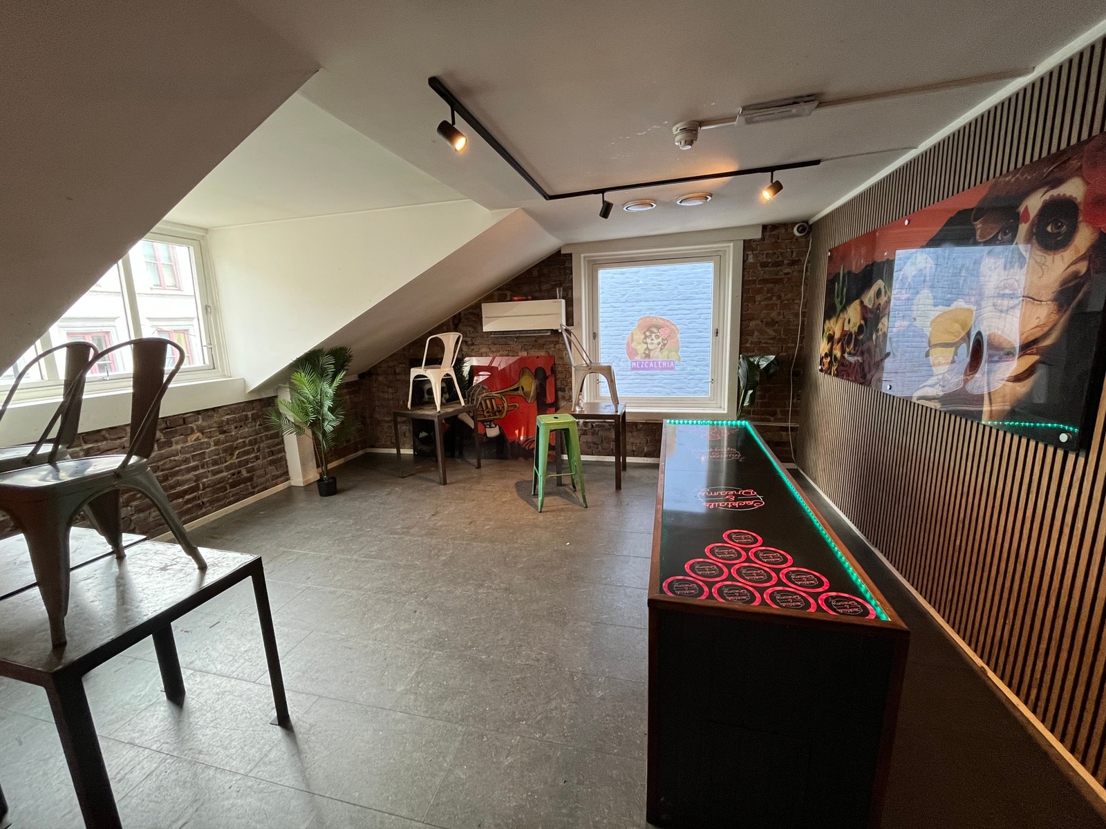 Egen spill avdeling eller utnyttes til flere sitteplasser Galleribilde