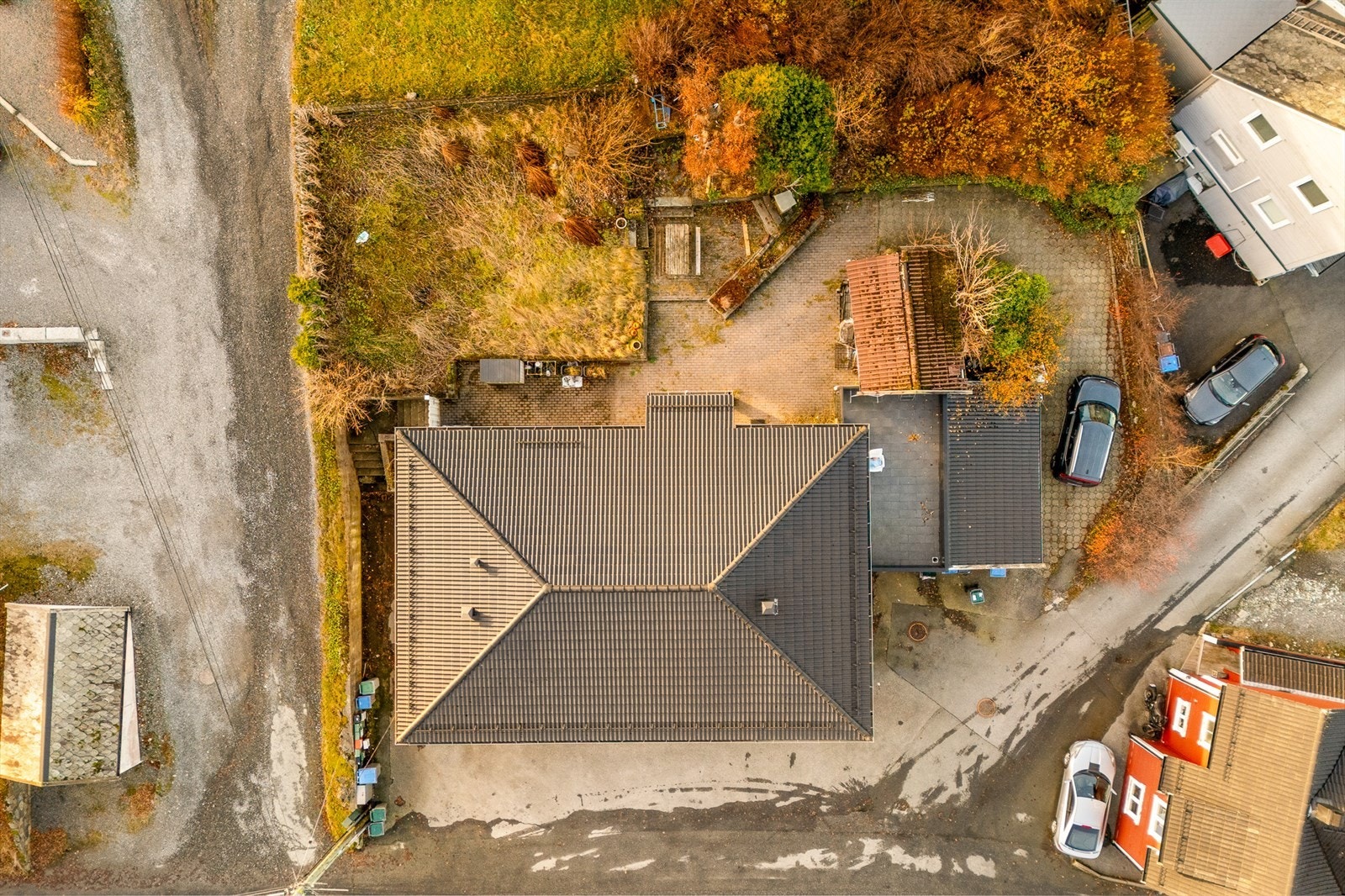 Nytt tak med takstein og undertak (2012)