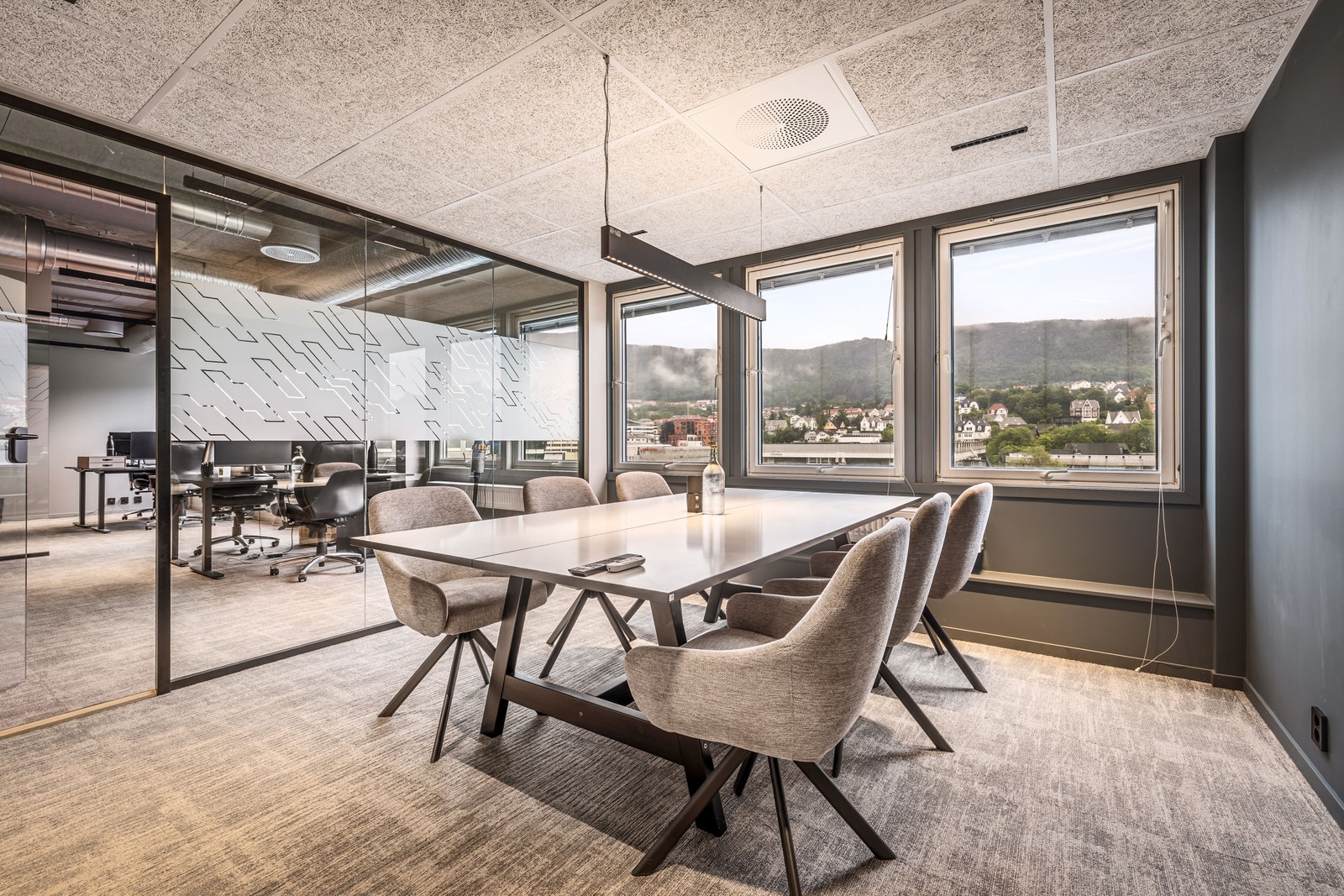 Mulighet for leie av parkeringsplass til de ansatte. Galleribilde